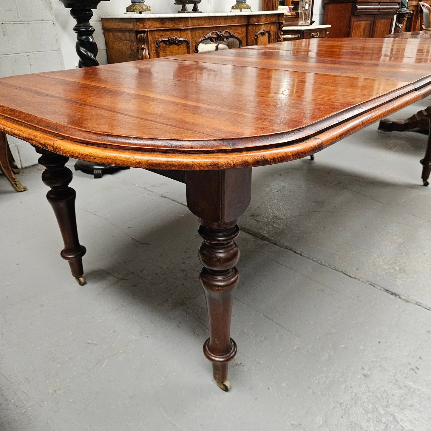 Victorian Mahogany Extension Dining Table