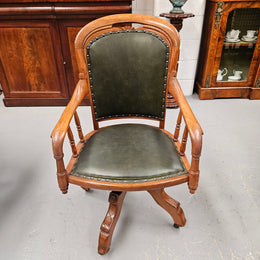 Very attractive Edwardian Mahogany Desk Chair