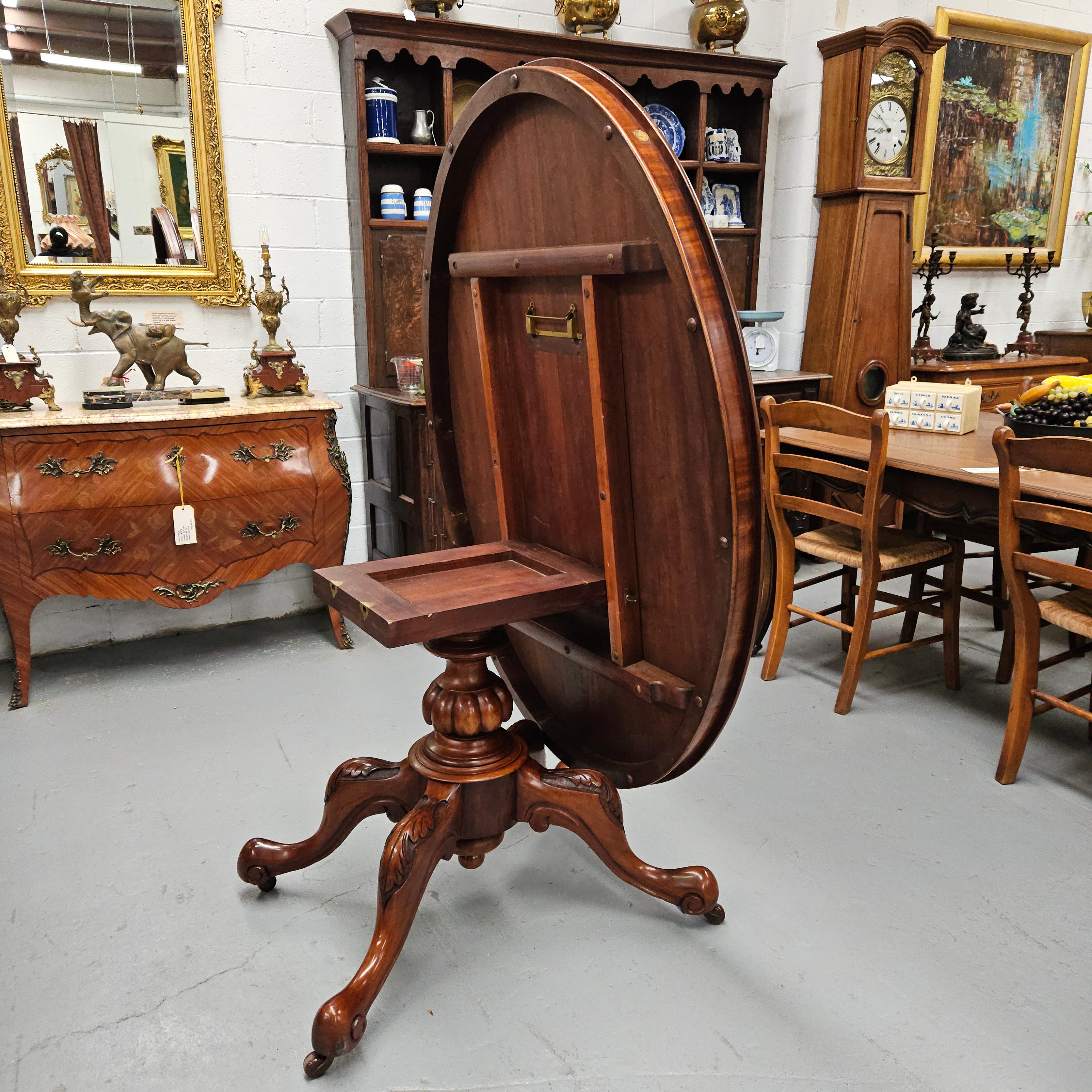 Victorian Oval Mahogany Loo Table | Antique & Vintage | Moonee Ponds Antiques | Australia Wide Delivery