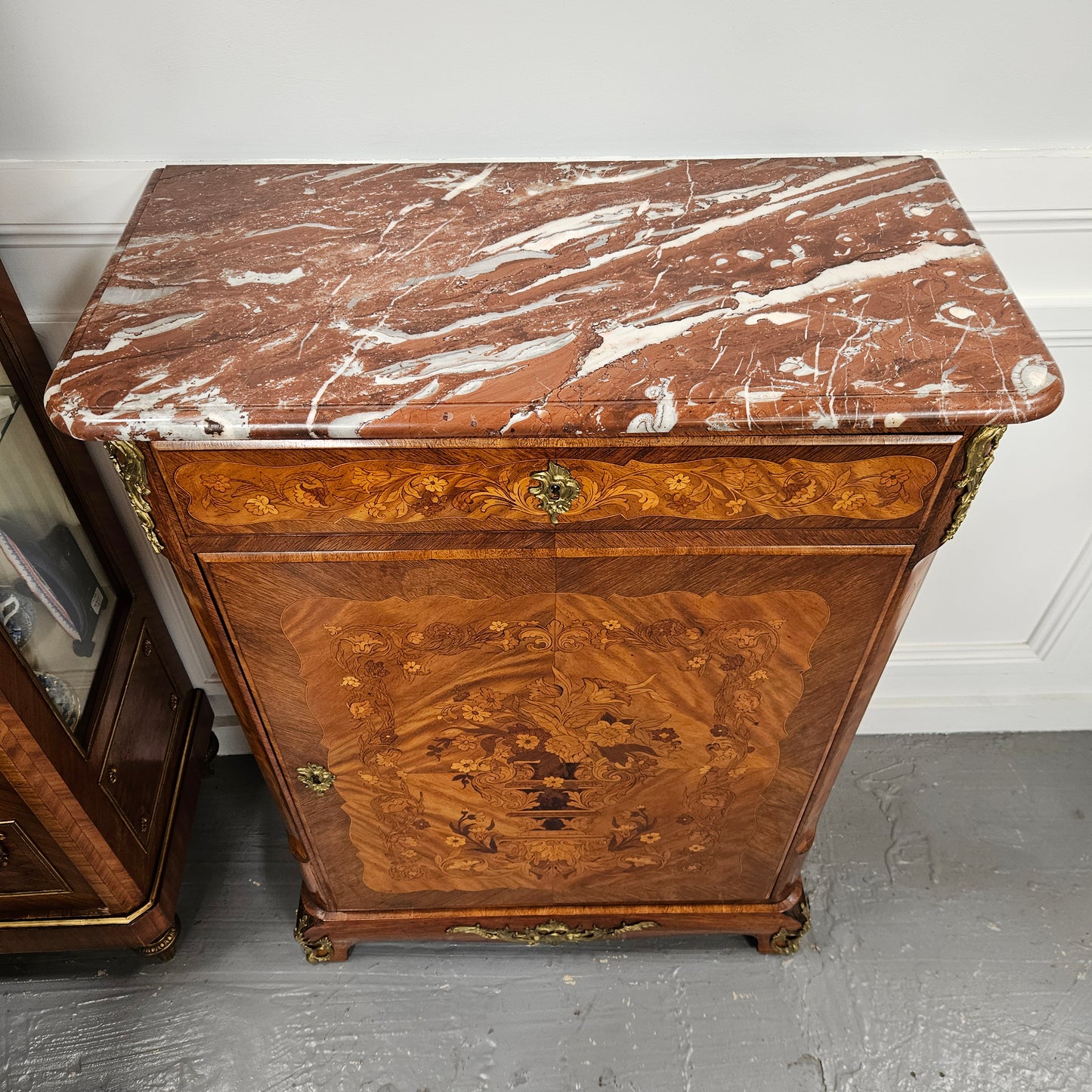 Elegant French Transitional Style Walnut & Kingwood Salon Cabinet with Marquetry Inlay