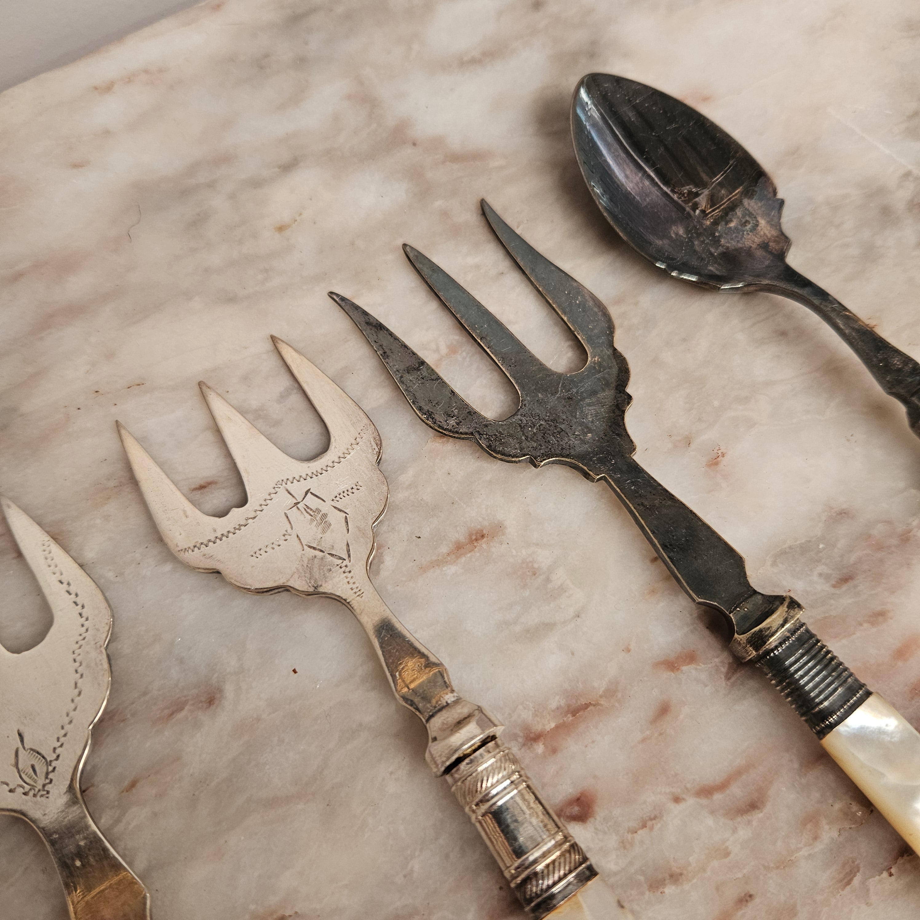 Assorted Mother Of Pearl & Silver Plate Cutlery (5 Items) | Antique & Vintage | Moonee Ponds Antiques | Australia Wide