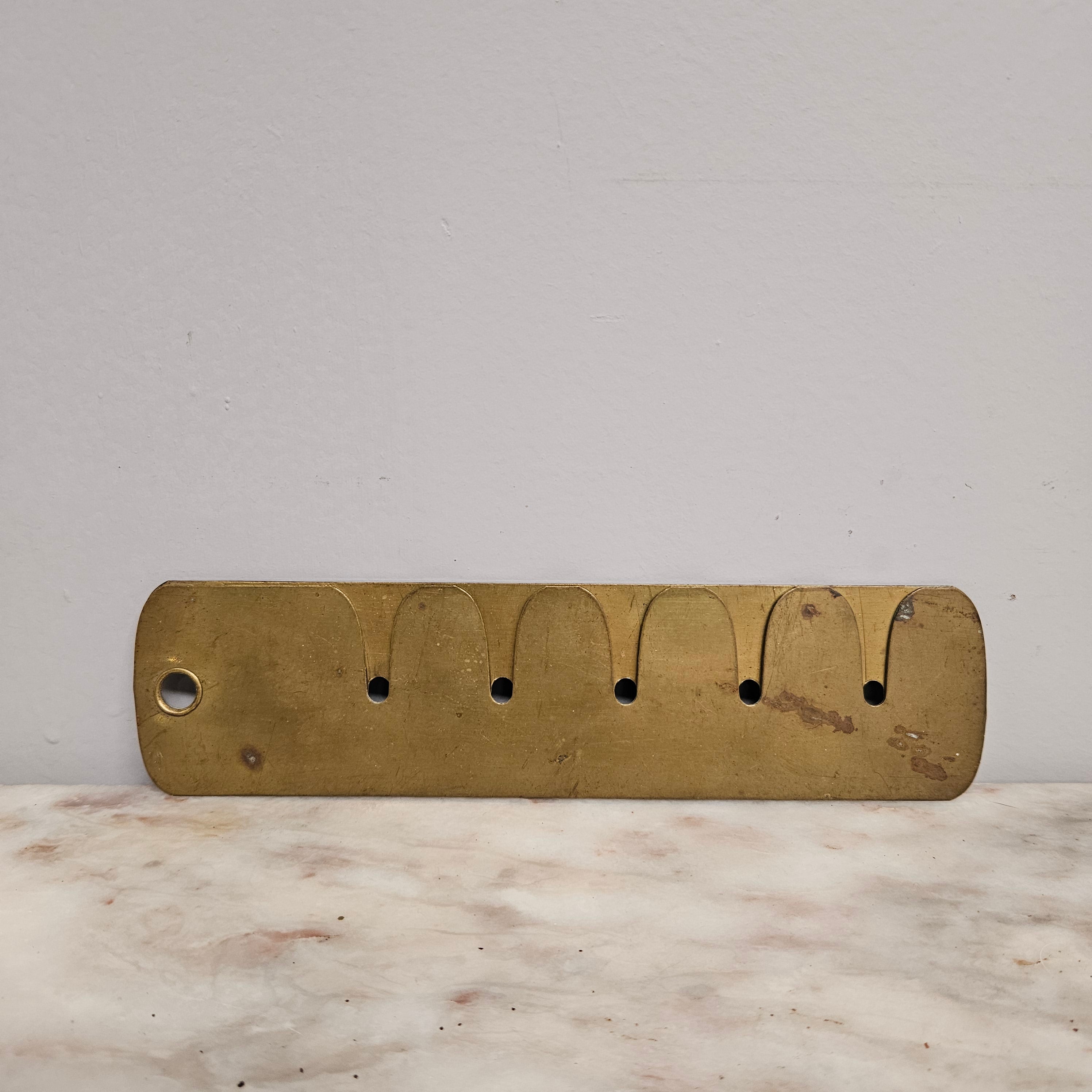 Vintage 8 Inch Brass Military Button Polisher