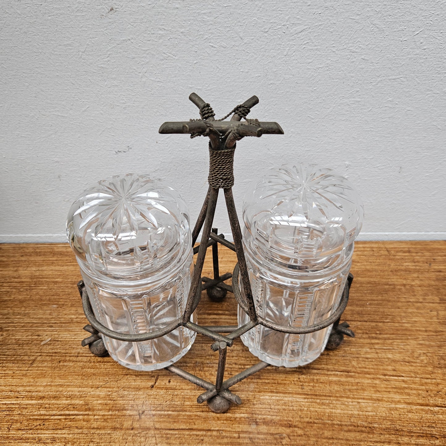 Antique Pick/Olive Glass Set In Stand