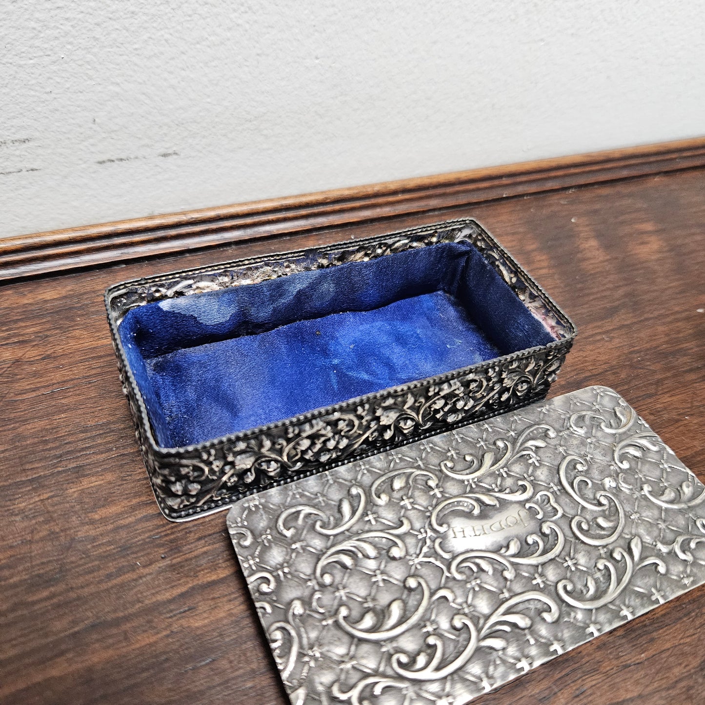 Victorian Silver Plated Filigree Decorated Trinket Box
