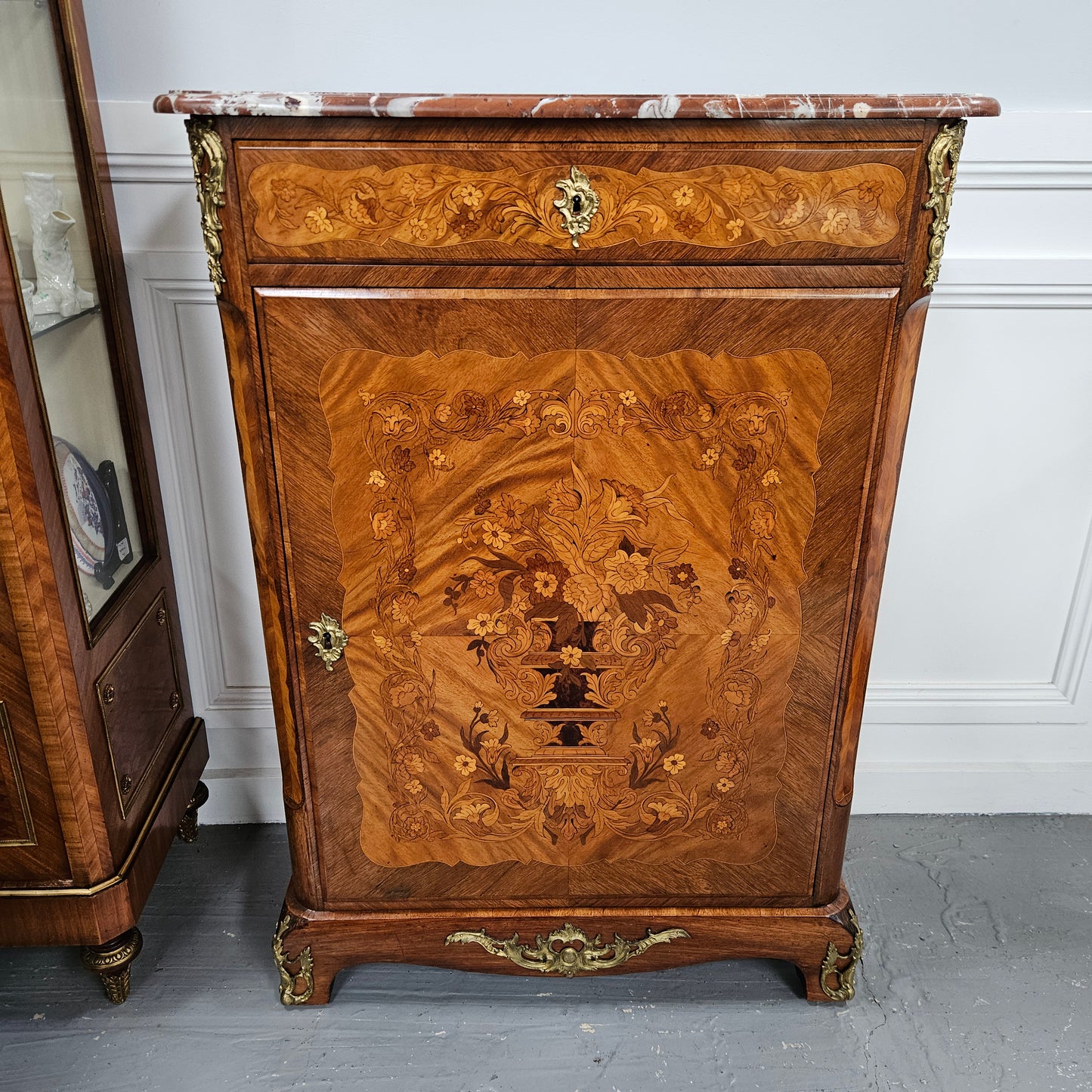 Elegant French Transitional Style Walnut & Kingwood Salon Cabinet with Marquetry Inlay