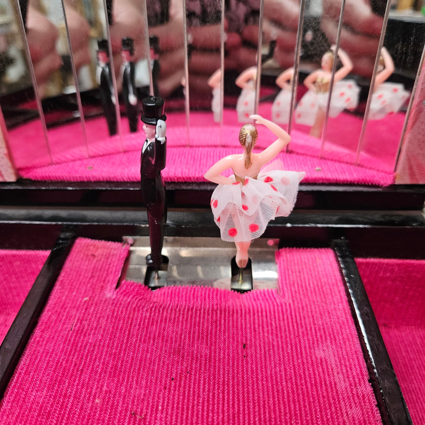 Vintage Japanese Lacquer , Abalone Shell & Gilt Painted  Musical Jewellery Box