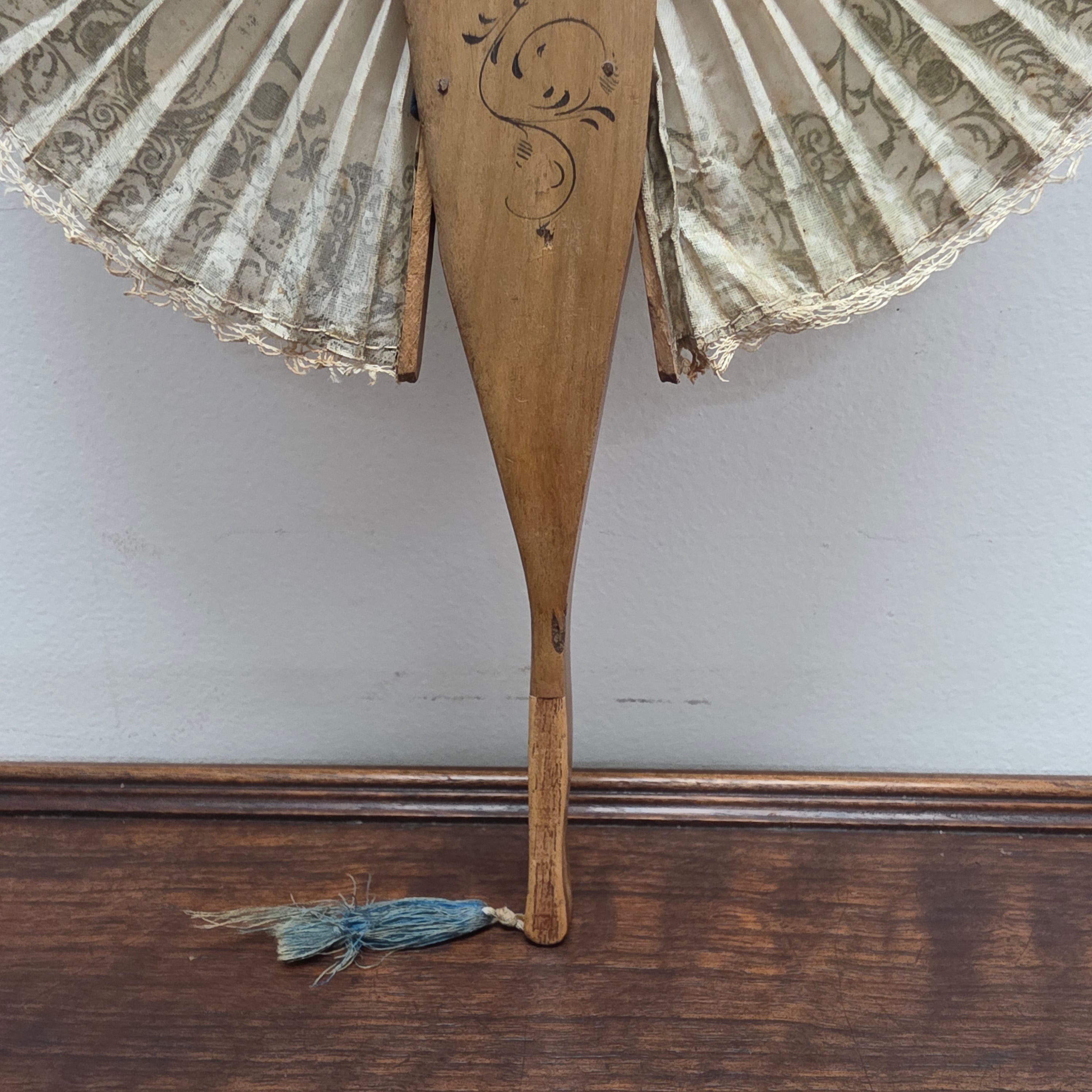 Victorian Olive Wood Cased Concertina Fan | Antique & Vintage | Moonee Ponds Antiques | Australia Wide Delivery