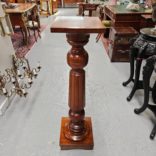 Vintage Mahogany Pedestal