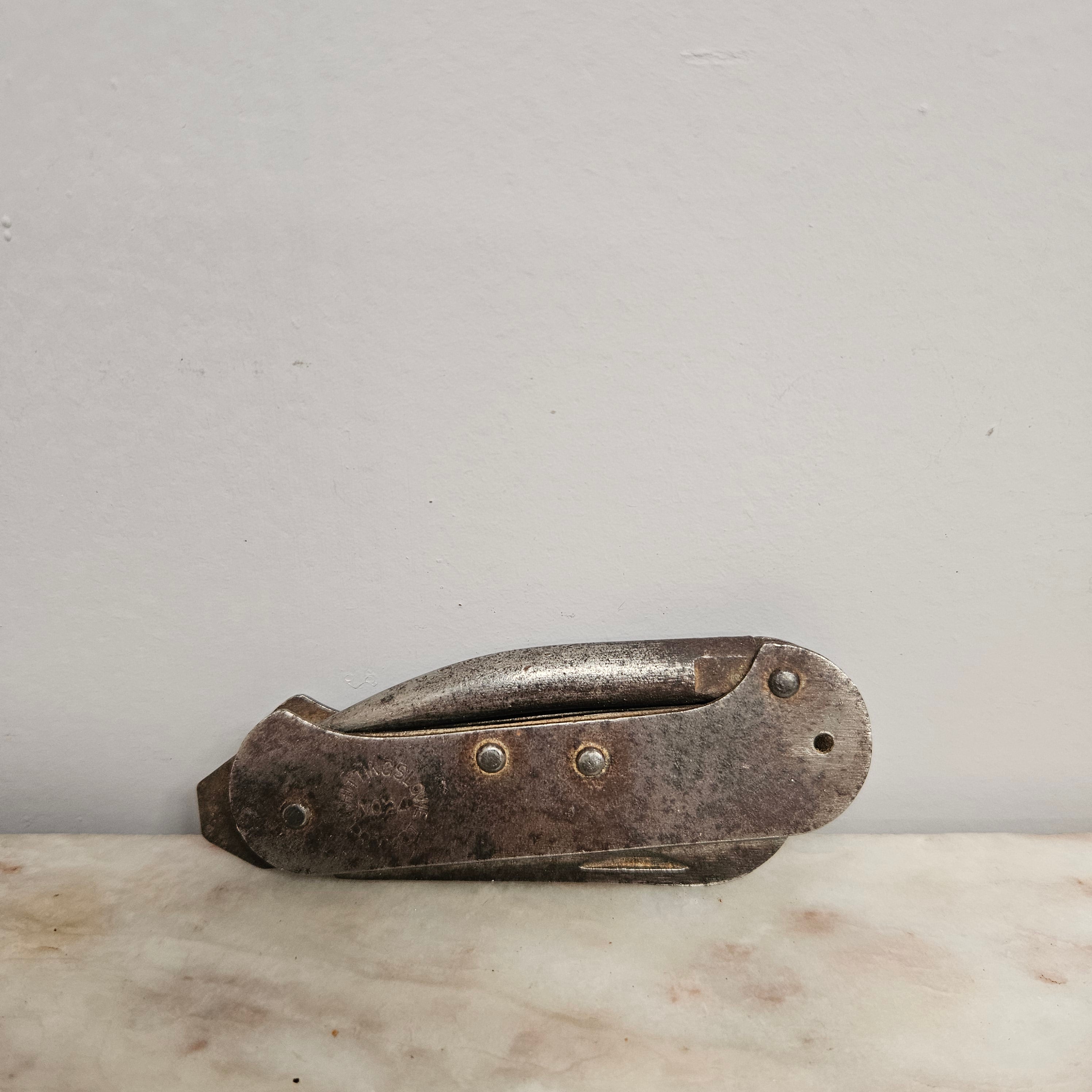 Vintage "Whittingslowe" Military WW2 Australian Broad Arrow Knife
