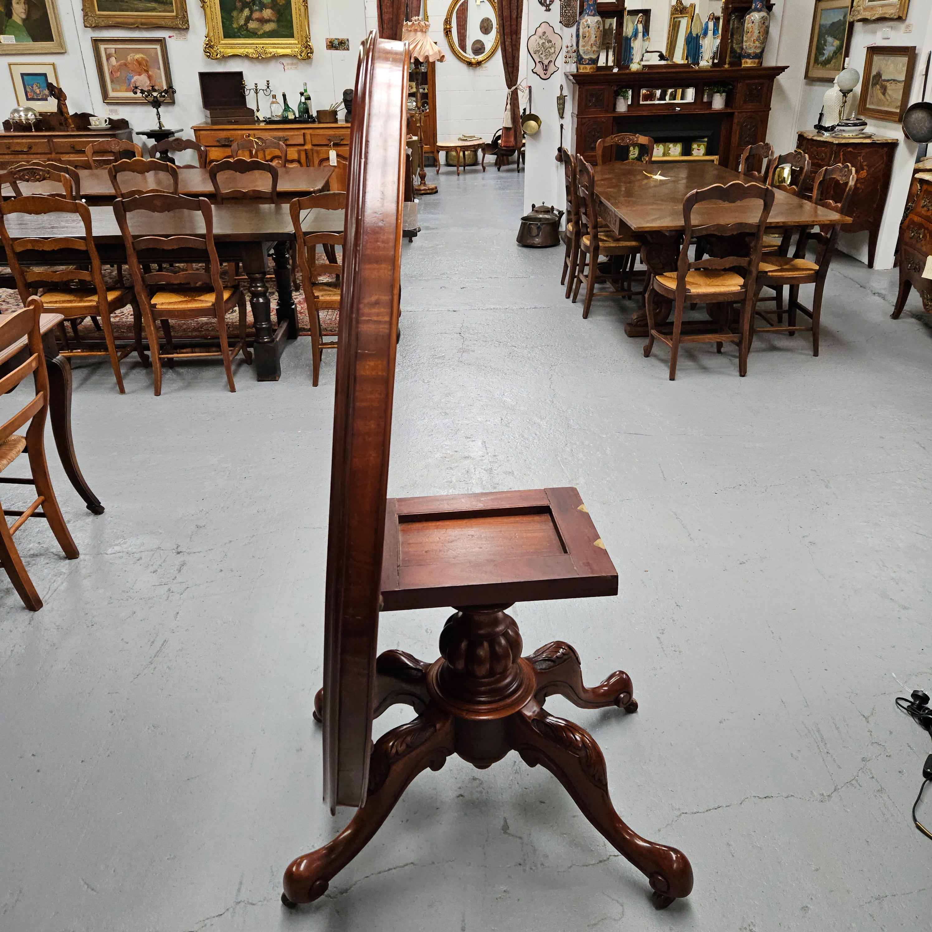 Victorian Oval Mahogany Loo Table | Antique & Vintage | Moonee Ponds Antiques | Australia Wide Delivery