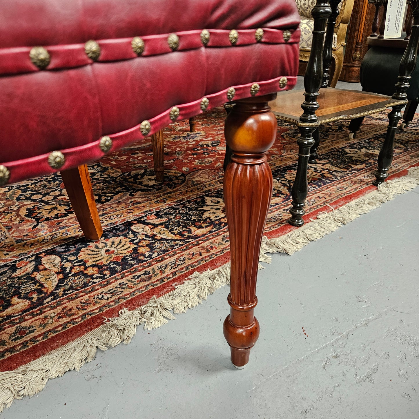 Reproduction Antique Style Fully Buttoned Leather Upholstery Desk/Captains Chair