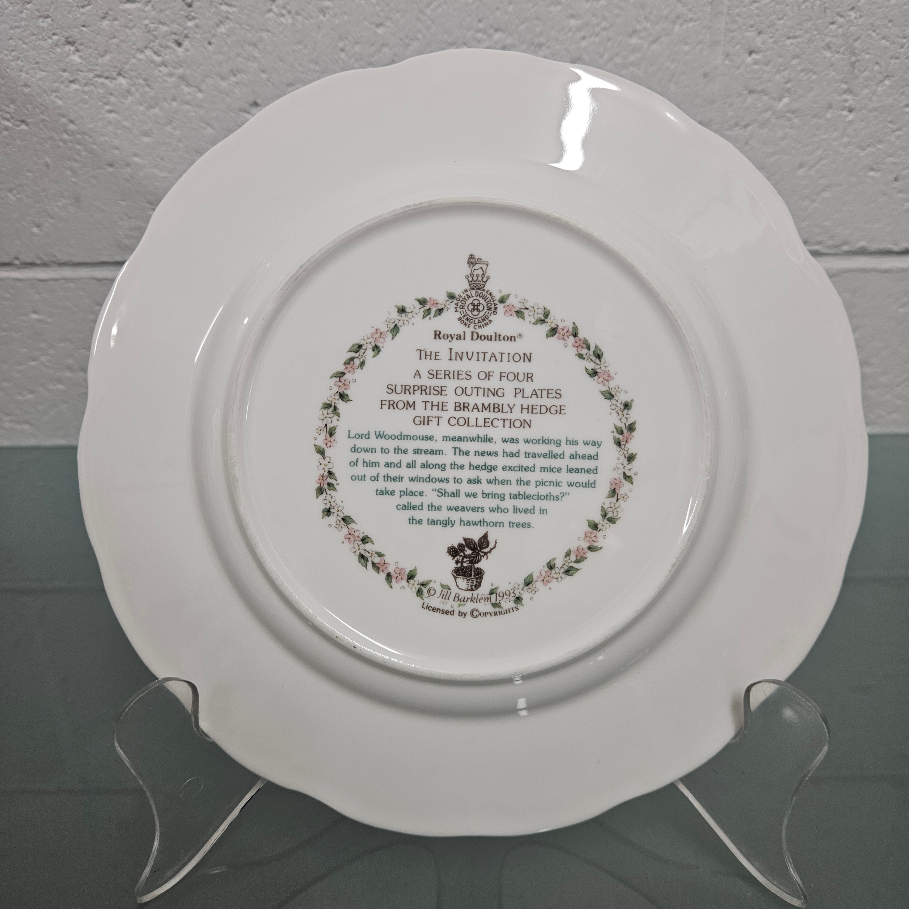 Vintage Royal Doulton Brambly Hedge "The Invitation" Plate Made in England | Antique & Vintage | Moonee Ponds Antiques | Australia Wide Delivery