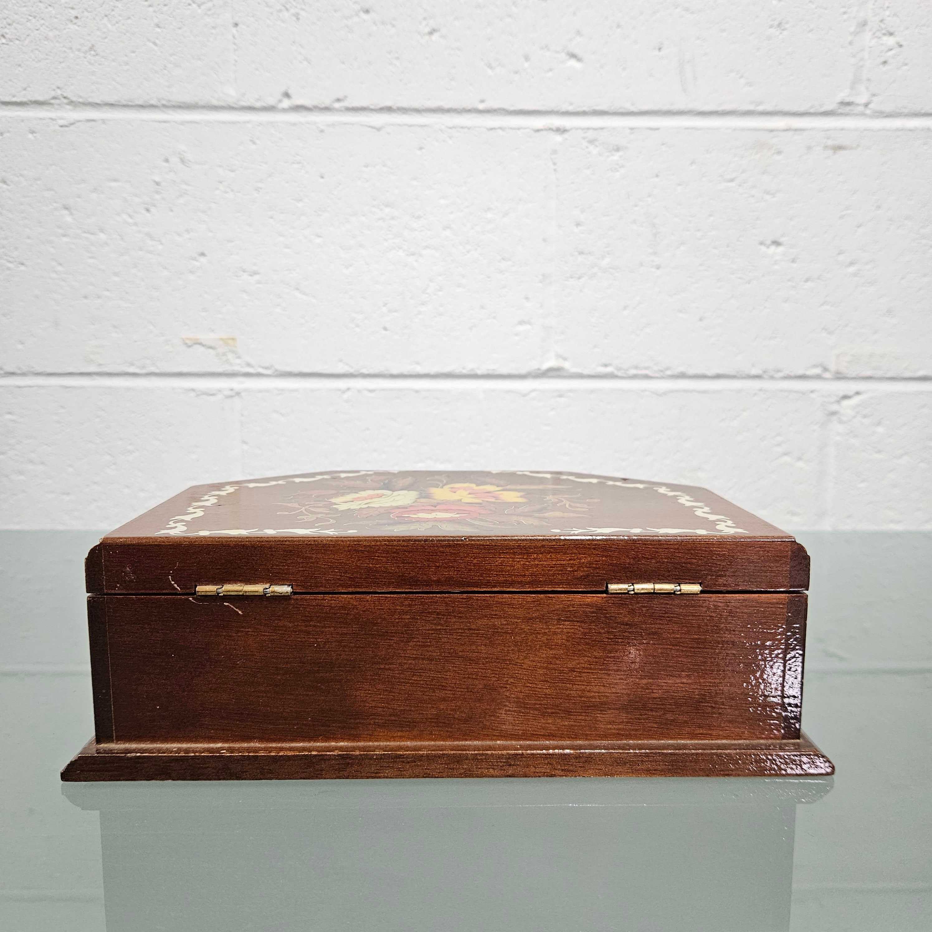 Vintage Sorrento Style Musical Jewellery Box | Antique & Vintage | Moonee Ponds Antiques | Australia Wide Delivery