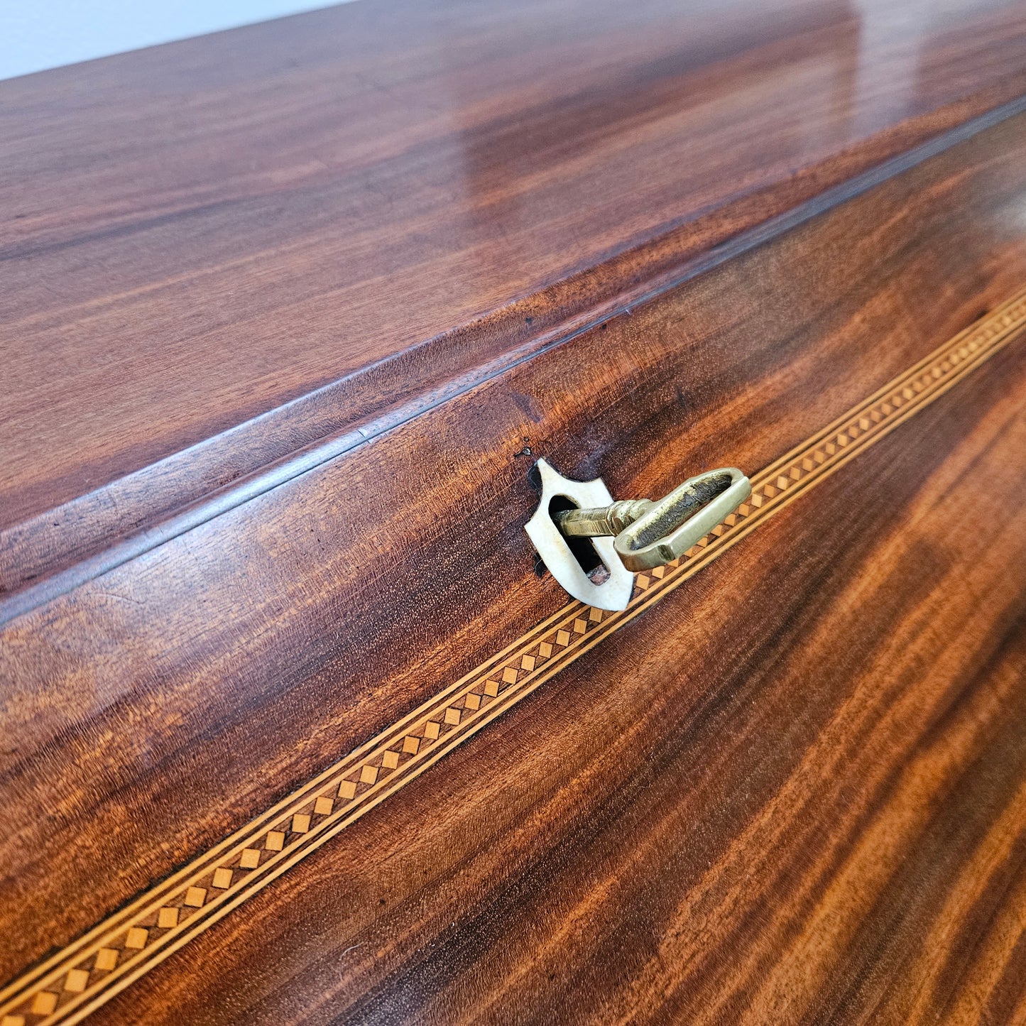 Georgian Bureau