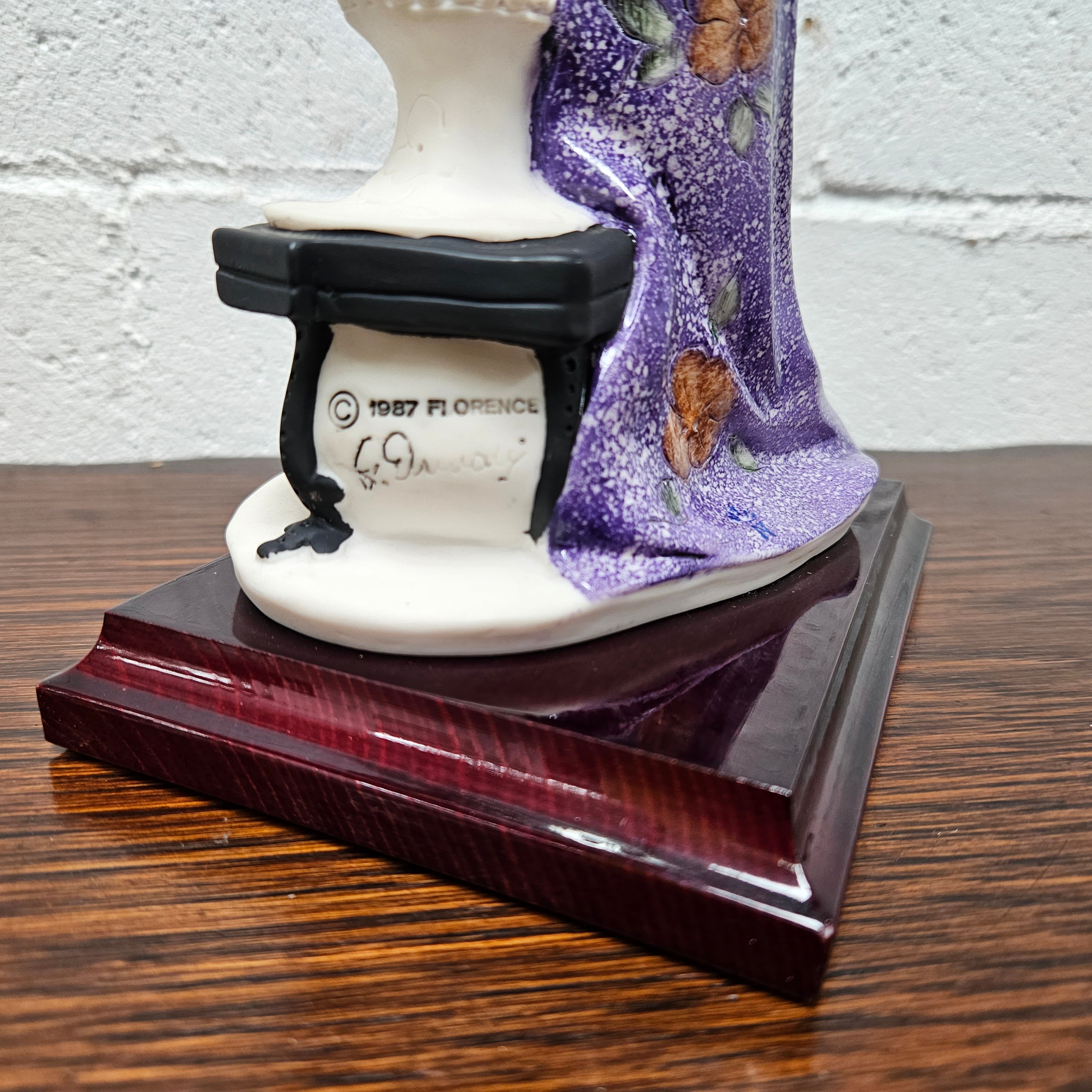 Oriental lady with column G. Armani Figure | Antique & Vintage | Moonee Ponds Antiques | Australia Wide Delivery