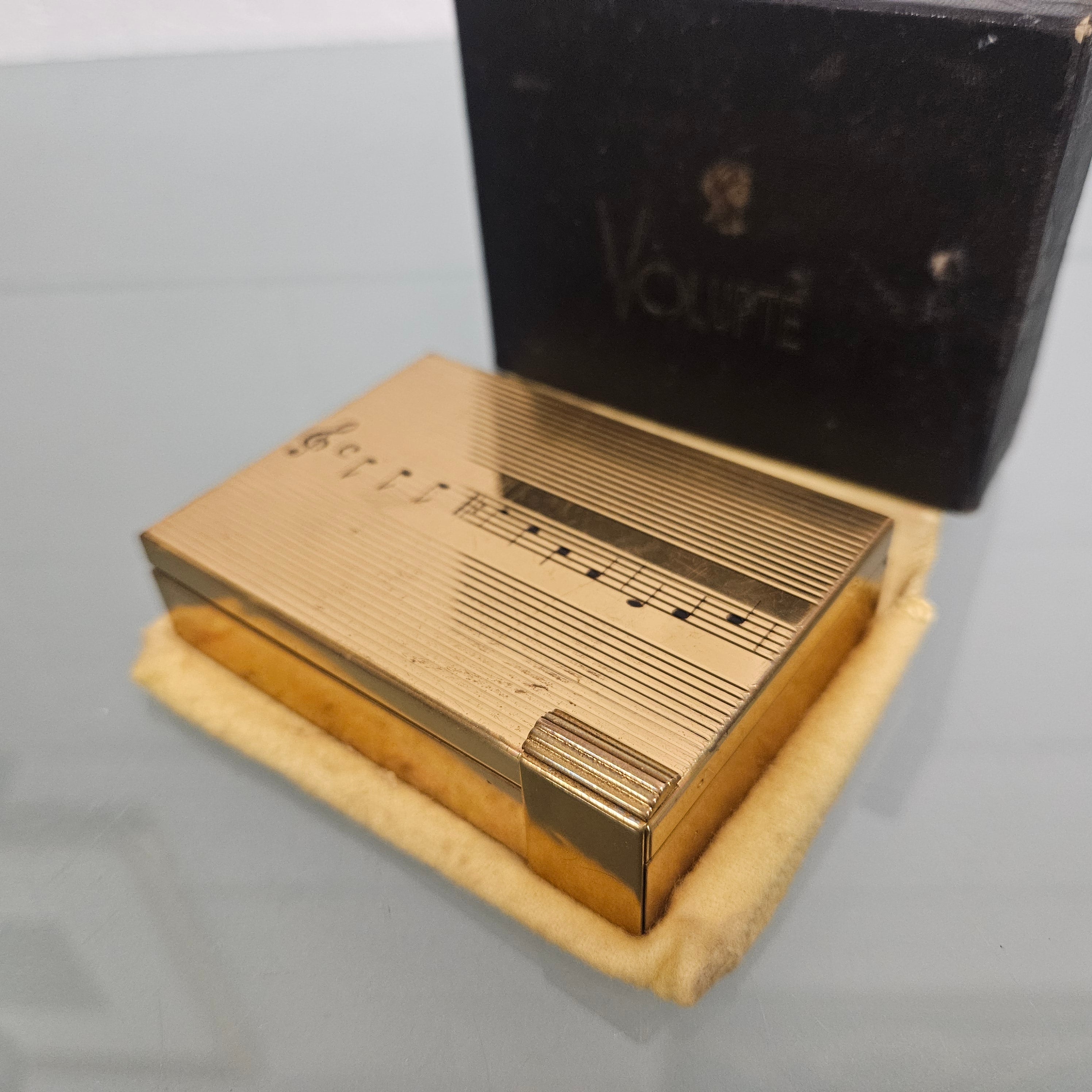 Collectible "Volupte" Musical Powder Compact | Antique & Vintage | Moonee Ponds Antiques | Australia Wide