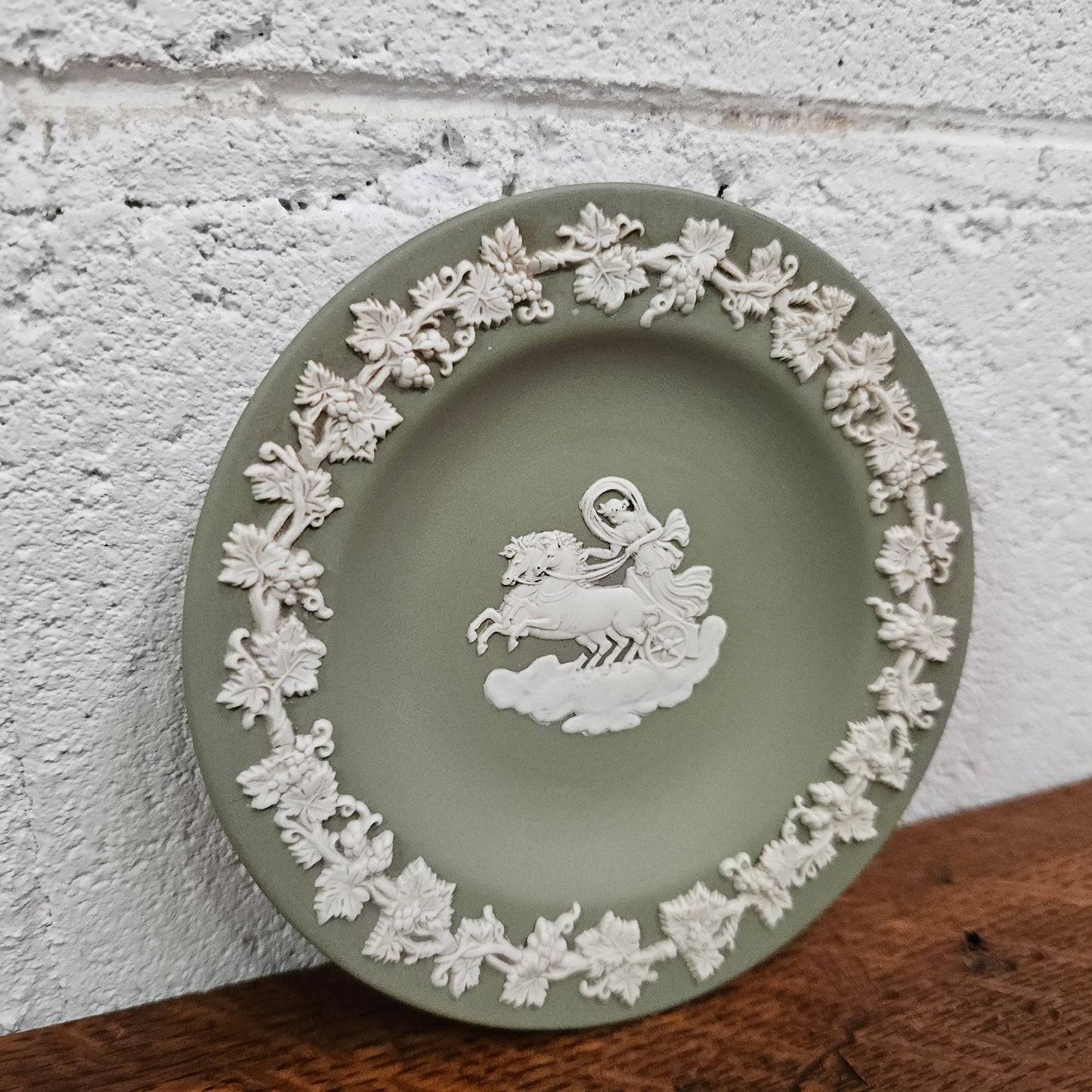 English Wedgwood Green/White Dish