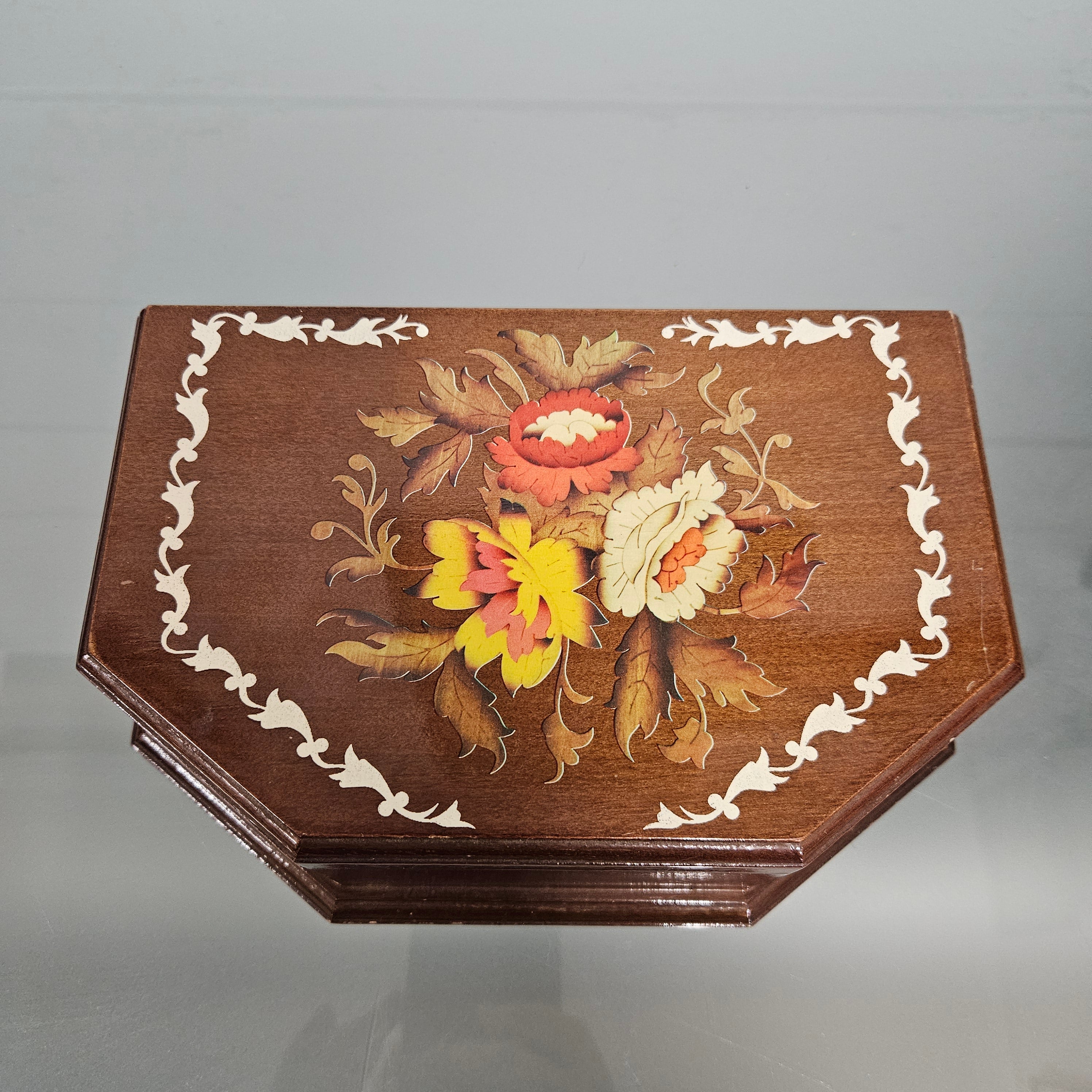 Vintage Sorrento Style Musical Jewellery Box | Antique & Vintage | Moonee Ponds Antiques | Australia Wide Delivery