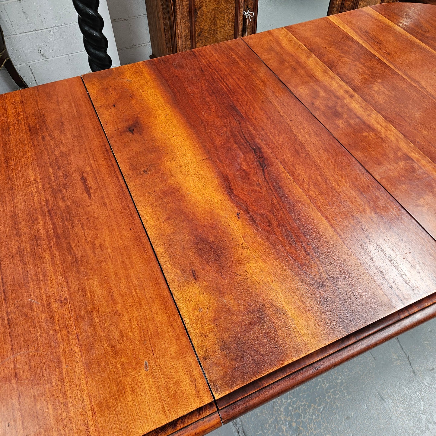 Victorian Mahogany Extension Dining Table