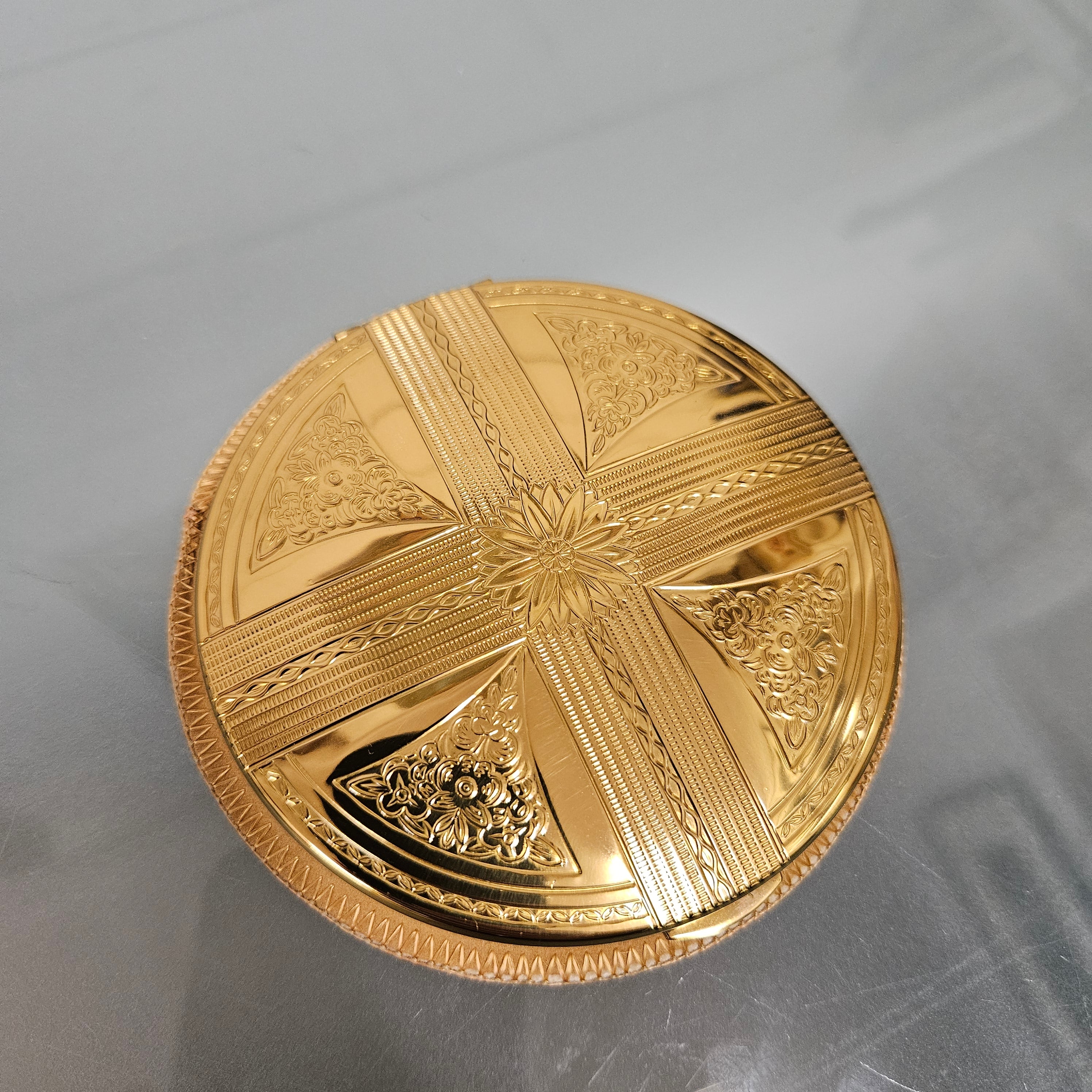 Vintage Guilhoche Gold Kigu Compact | Antique & Vintage | Moonee Ponds Antiques | Australia Wide Delivery