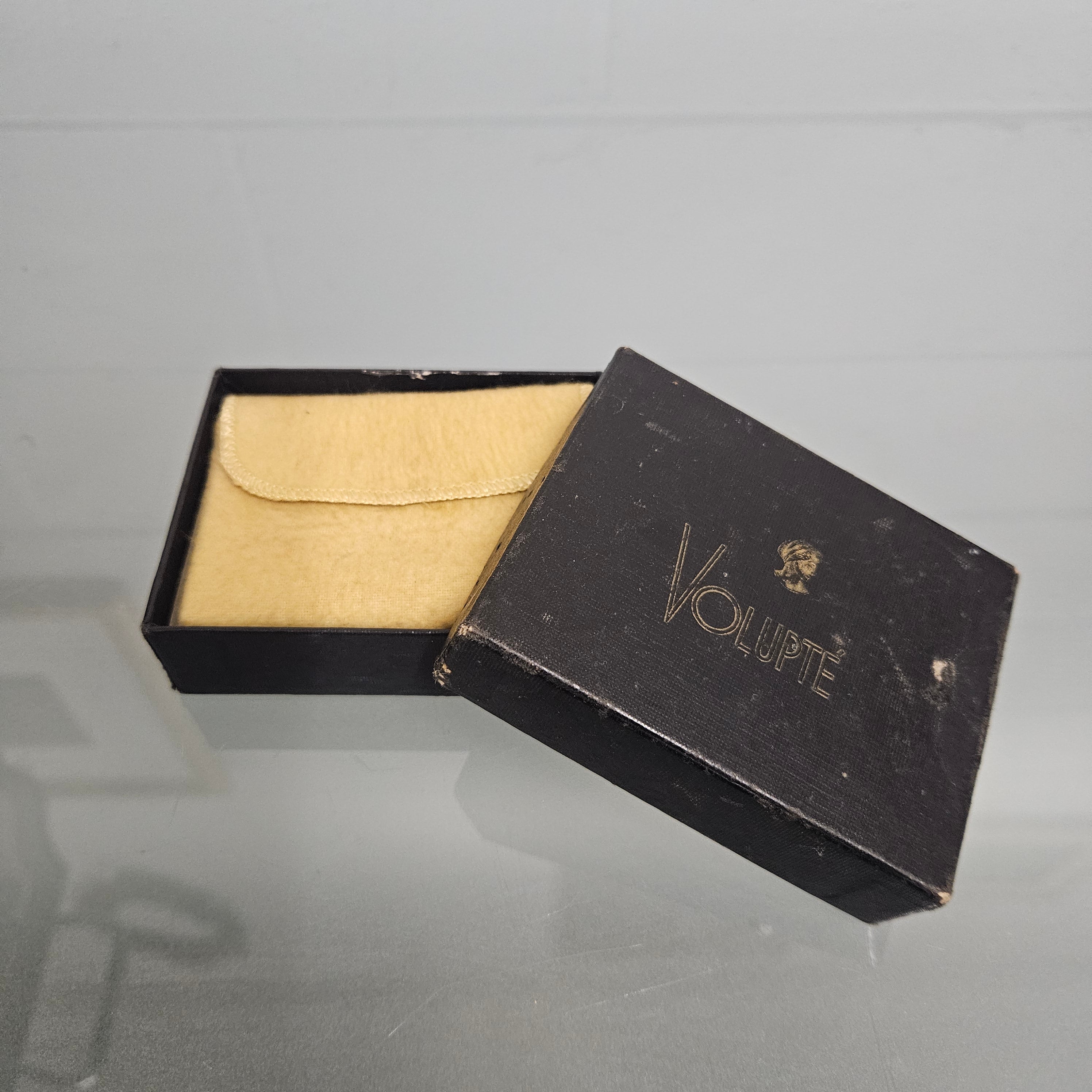 Collectible "Volupte" Musical Powder Compact | Antique & Vintage | Moonee Ponds Antiques | Australia Wide