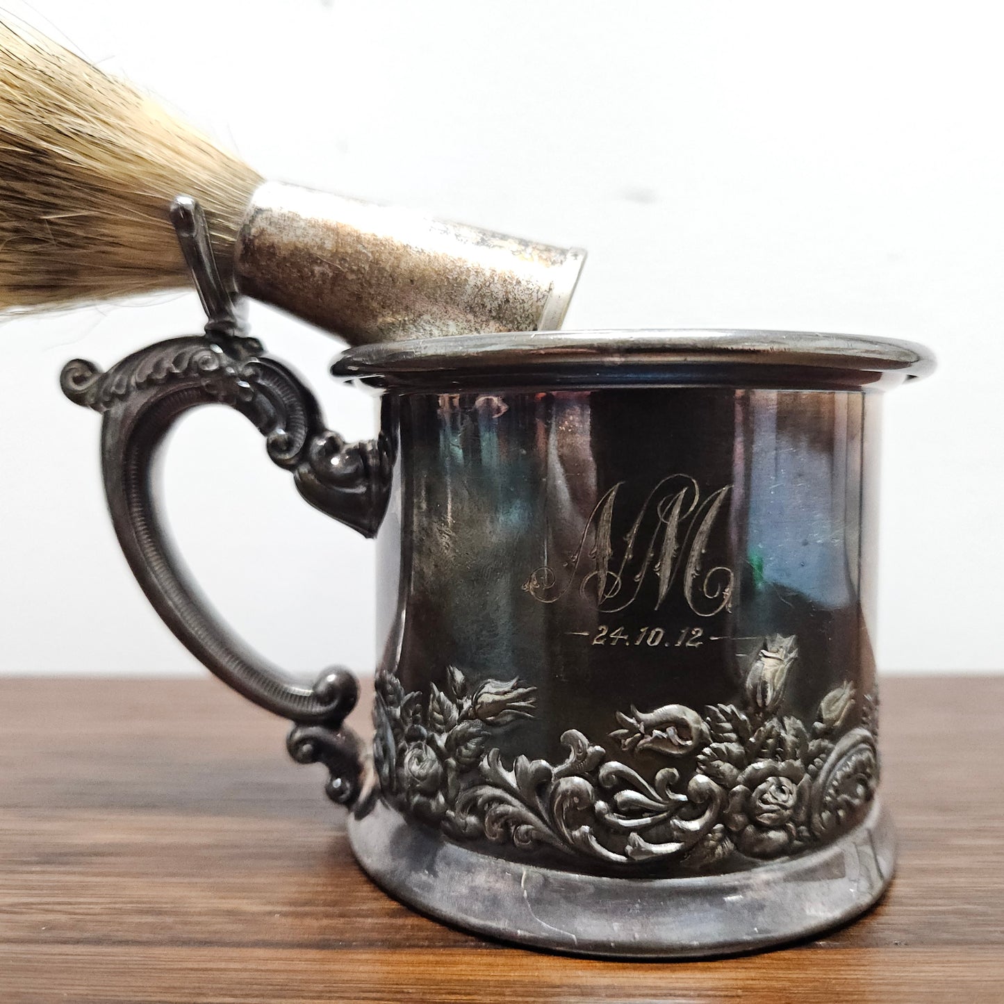 Antique USA Wilcox Silver Plate Co. Shaving Mug & Brush