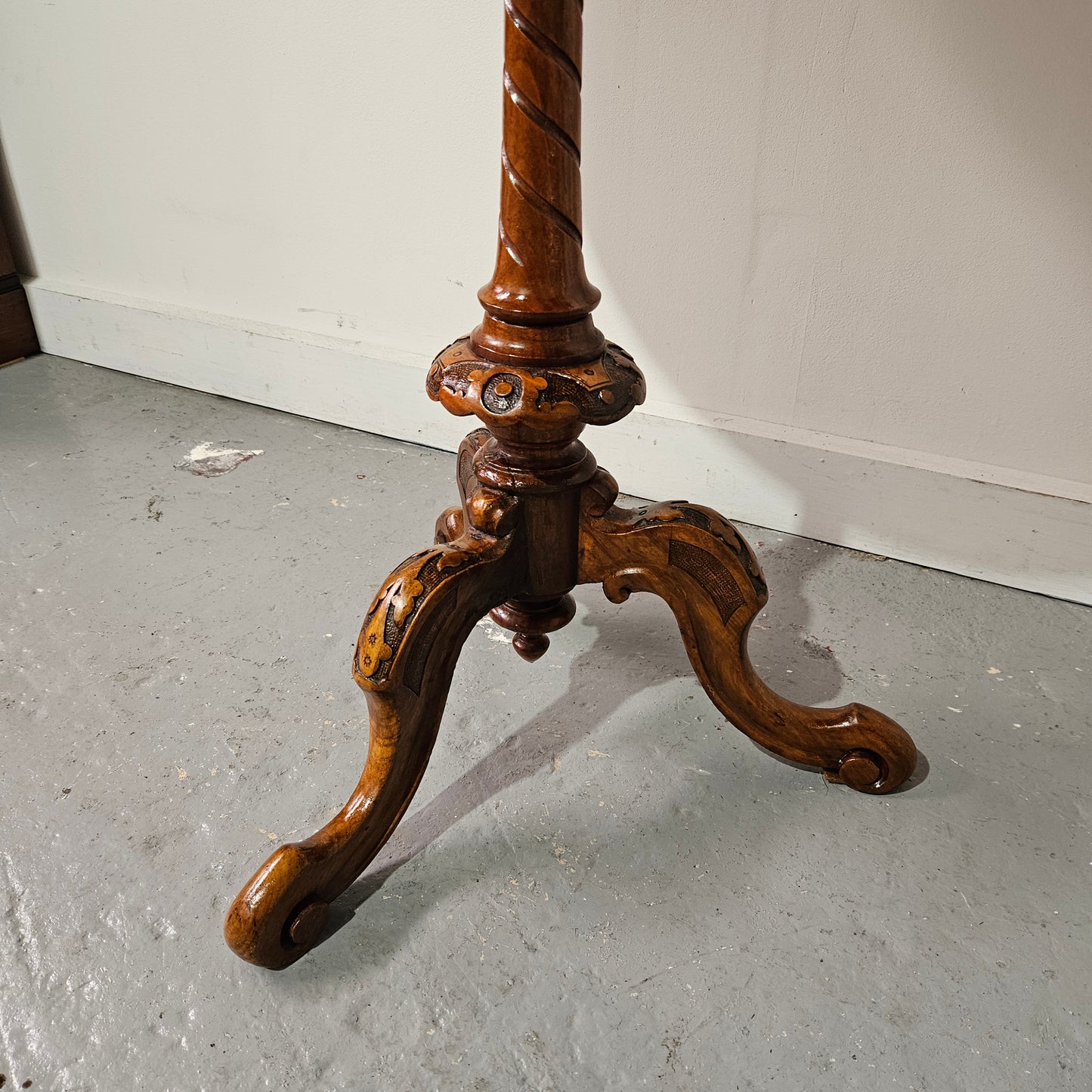 Victorian Floral Inlaid Occasional Table