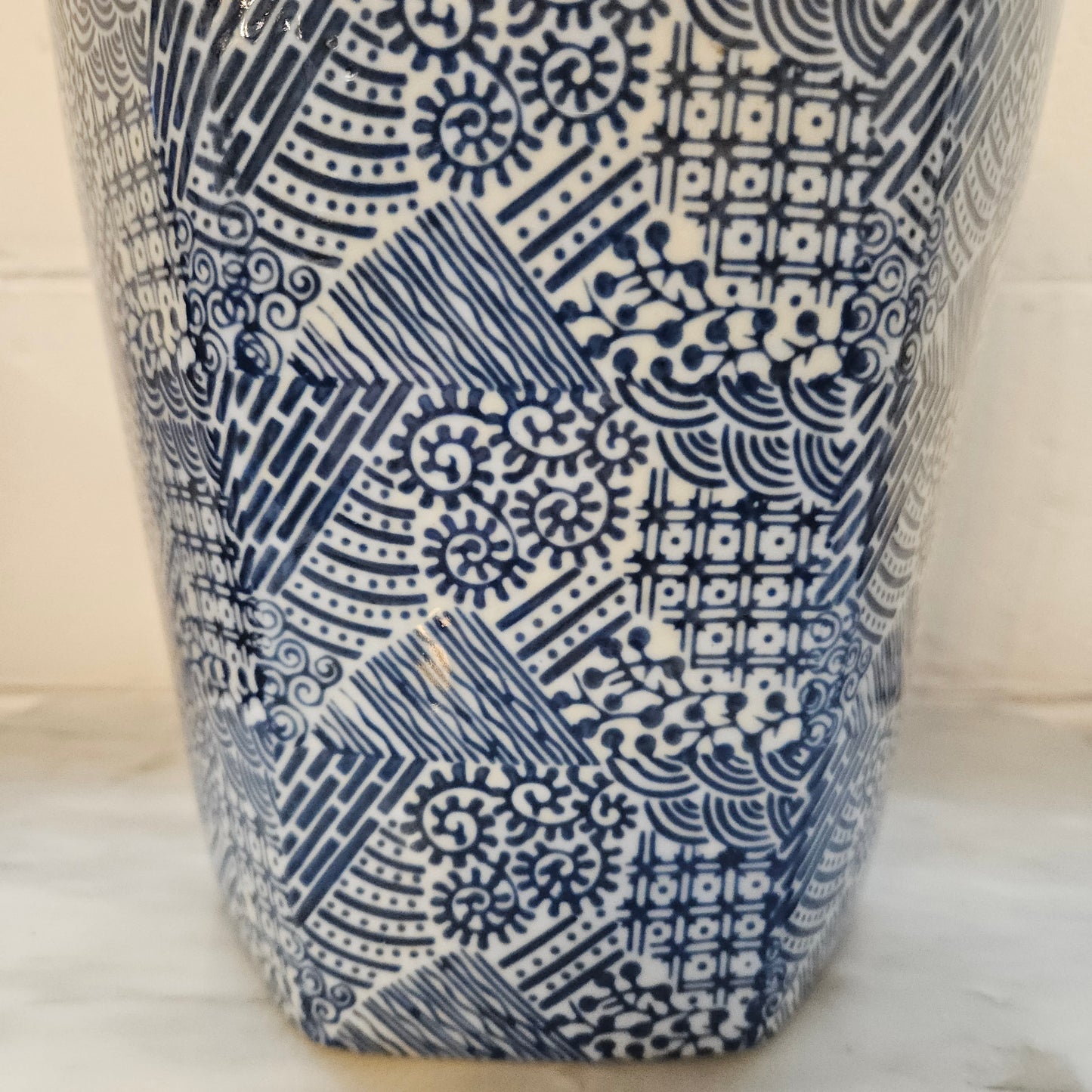 Vintage Ceramic Blue/White Ginger Jar