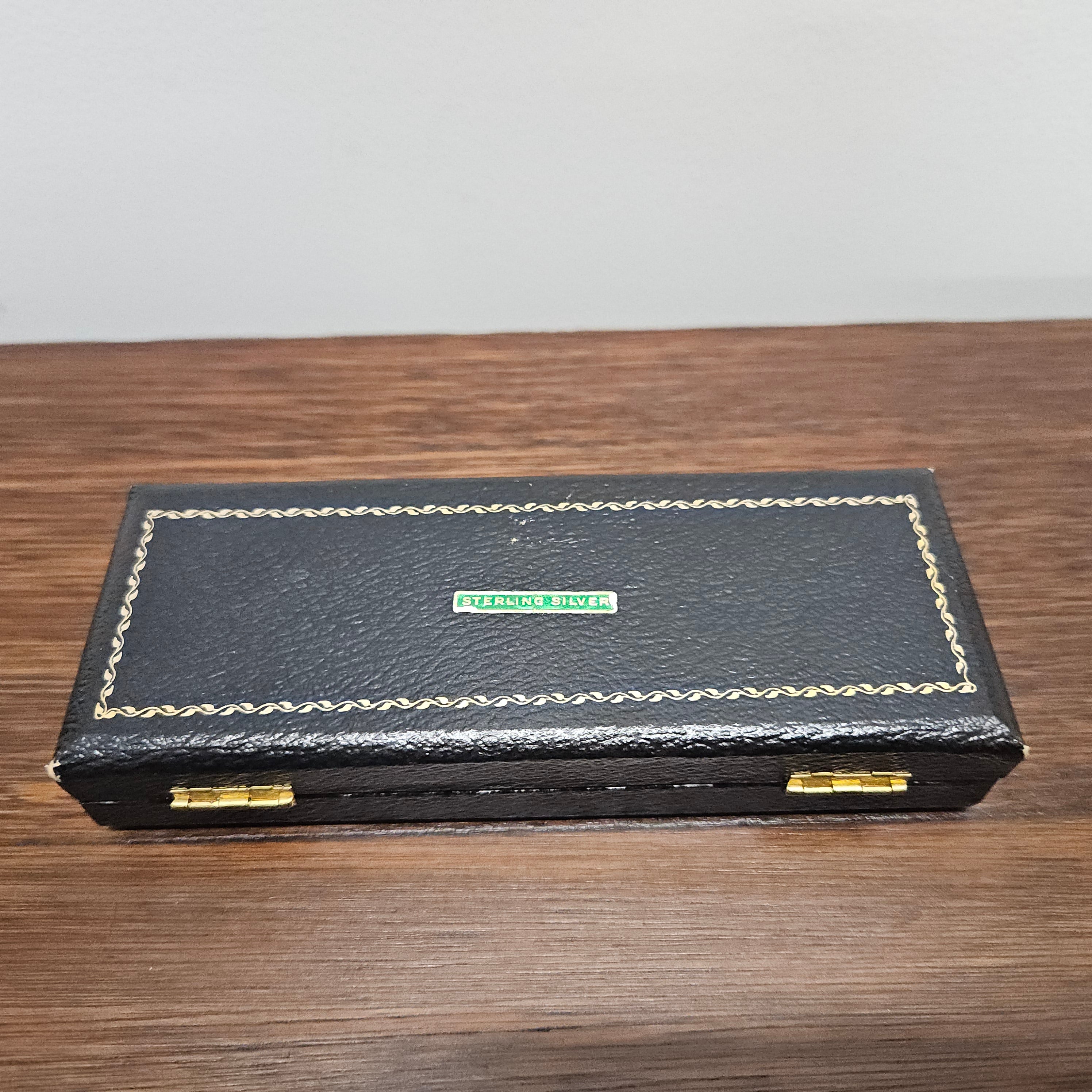 Rodd Mayfair Sterling Silver Butter Knife In Box | Antique & Vintage | Moonee Ponds Antiques | Australia Wide Delivery
