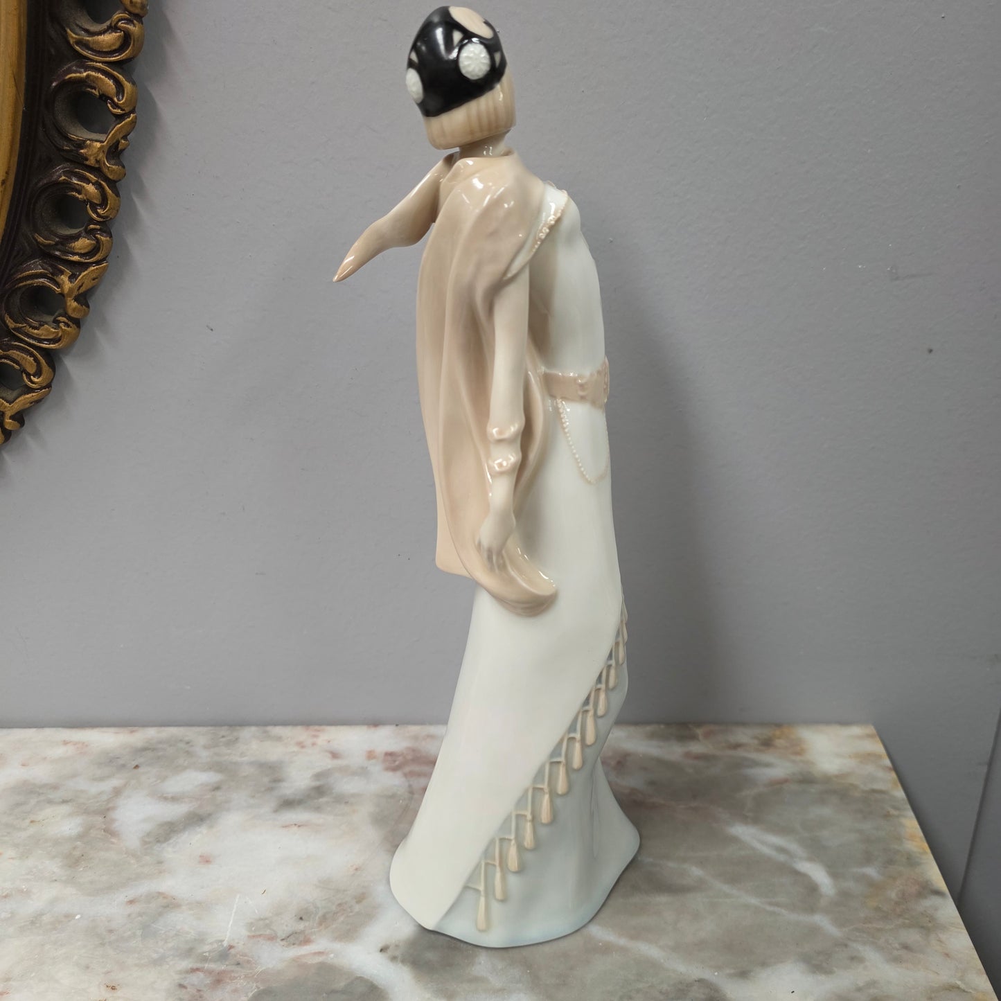 Beautiful Vintage Royal Doulton Reflections "Charisma" Figurine
