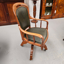 Very attractive Edwardian Mahogany Desk Chair