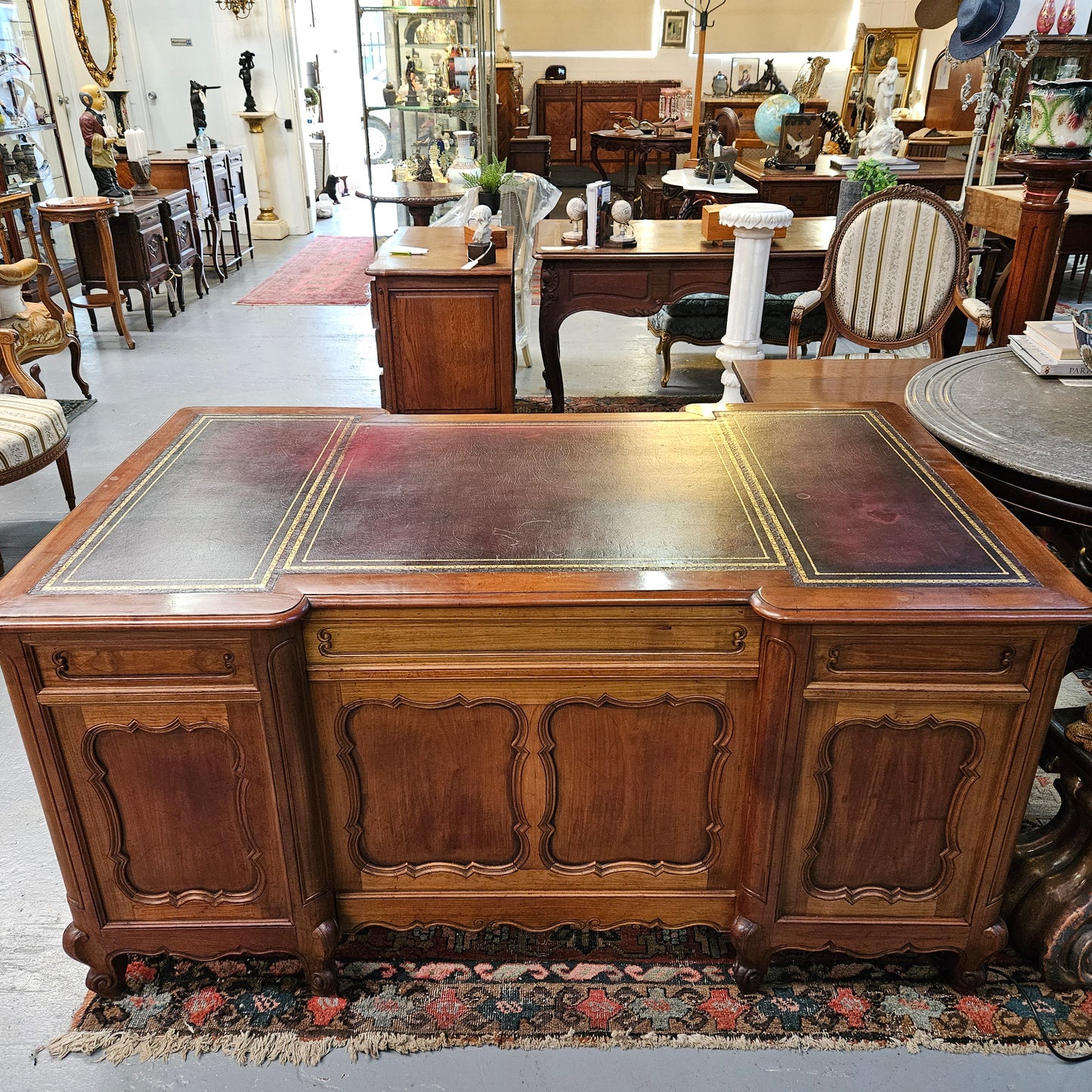 Stunning French Louis XV Style Leather Top Desk
