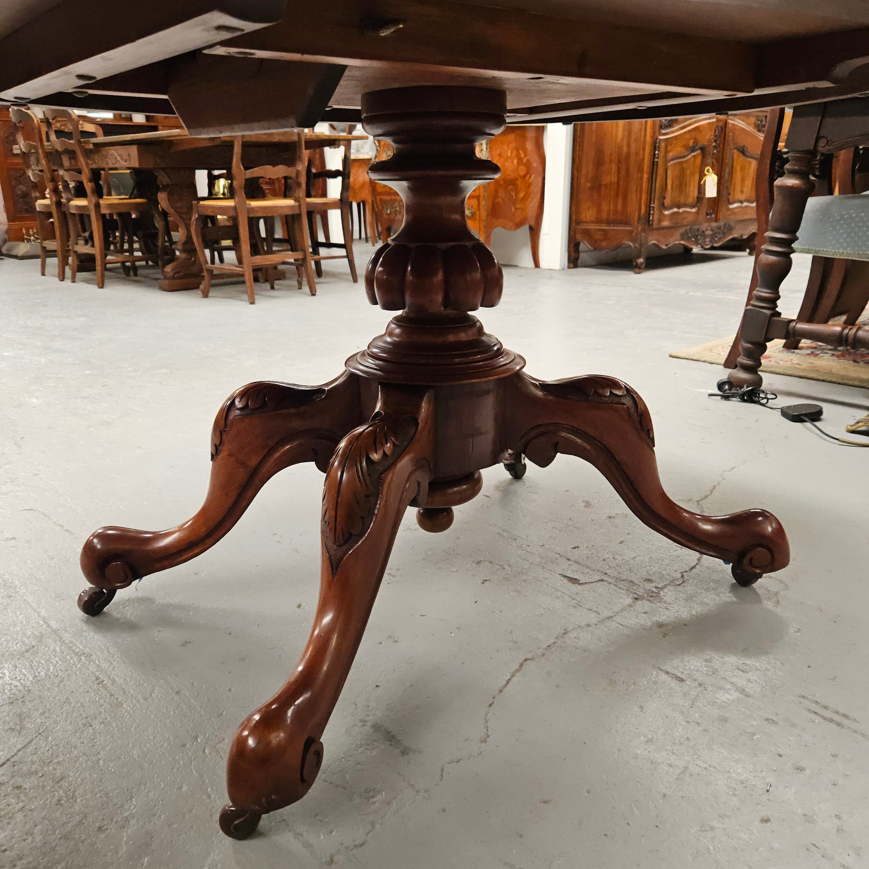 Victorian Oval Mahogany Loo Table | Antique & Vintage | Moonee Ponds Antiques | Australia Wide Delivery