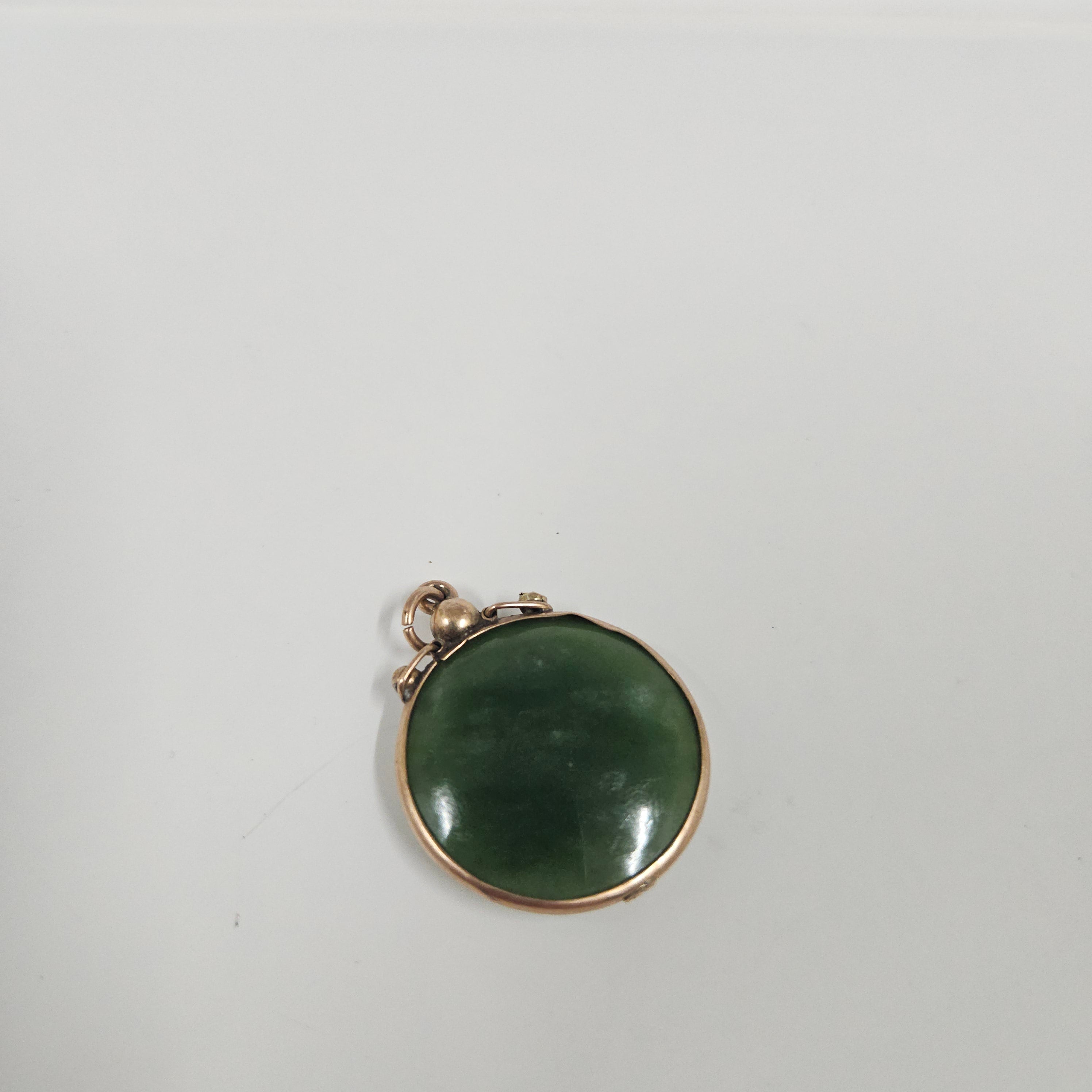 9 Carat Gold & Jade Antique Pendant | Antique & Vintage | Moonee Ponds Antiques | Australia Wide Delivery