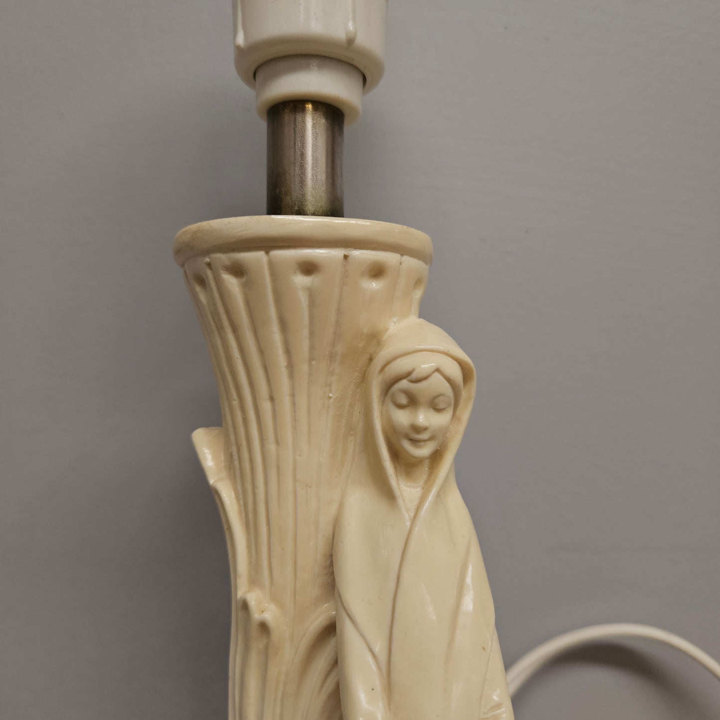 Vintage Table/Desk Lady Figure Lamp