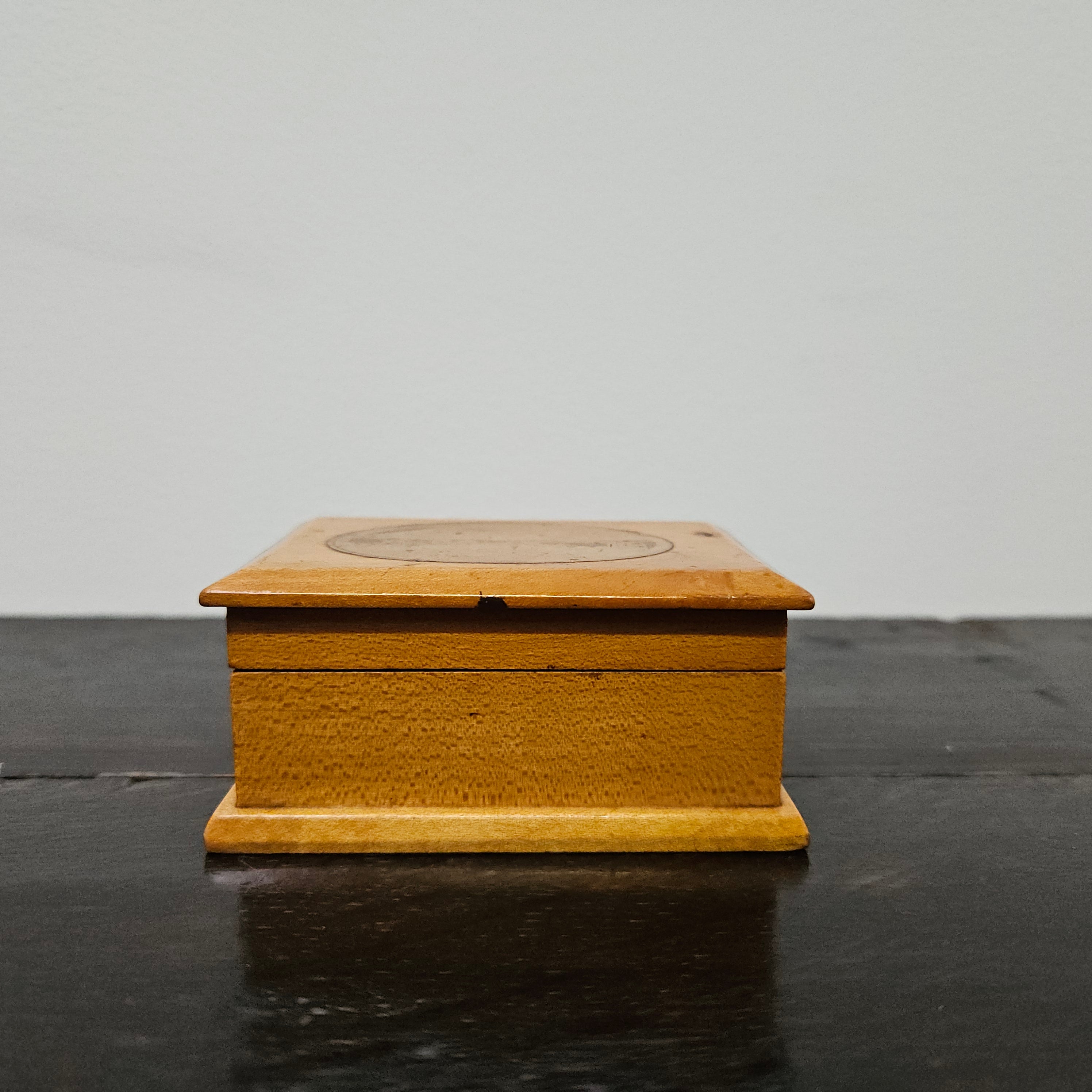 Mauchline Ware Lidded Wooden Trinket Box | Antique & Vintage | Moonee Ponds Antiques | Australia Wide Delivery