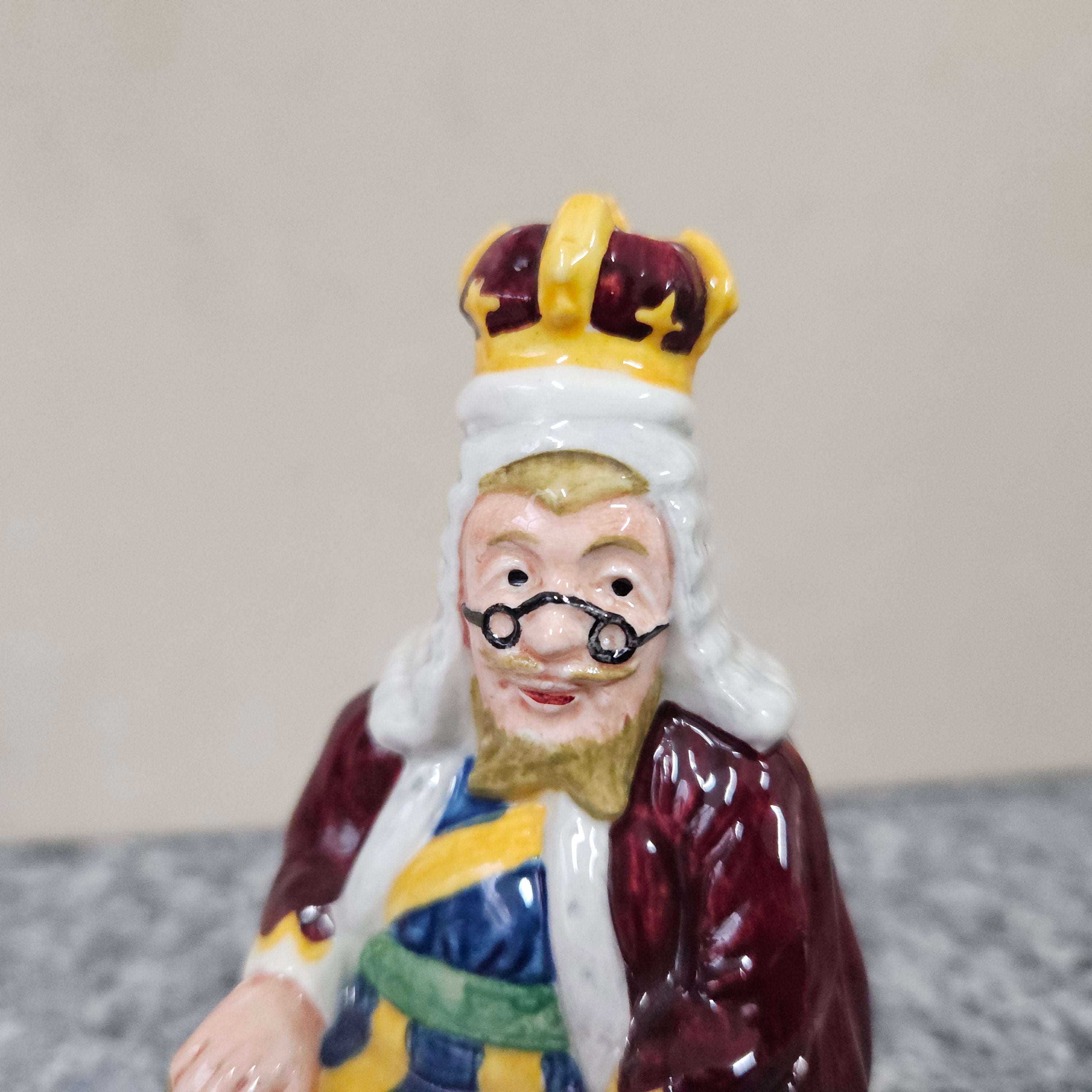 Beswick 'King of Hearts' Figure | Antique & Vintage | Moonee Ponds Antiques | Australia Wide Delivery