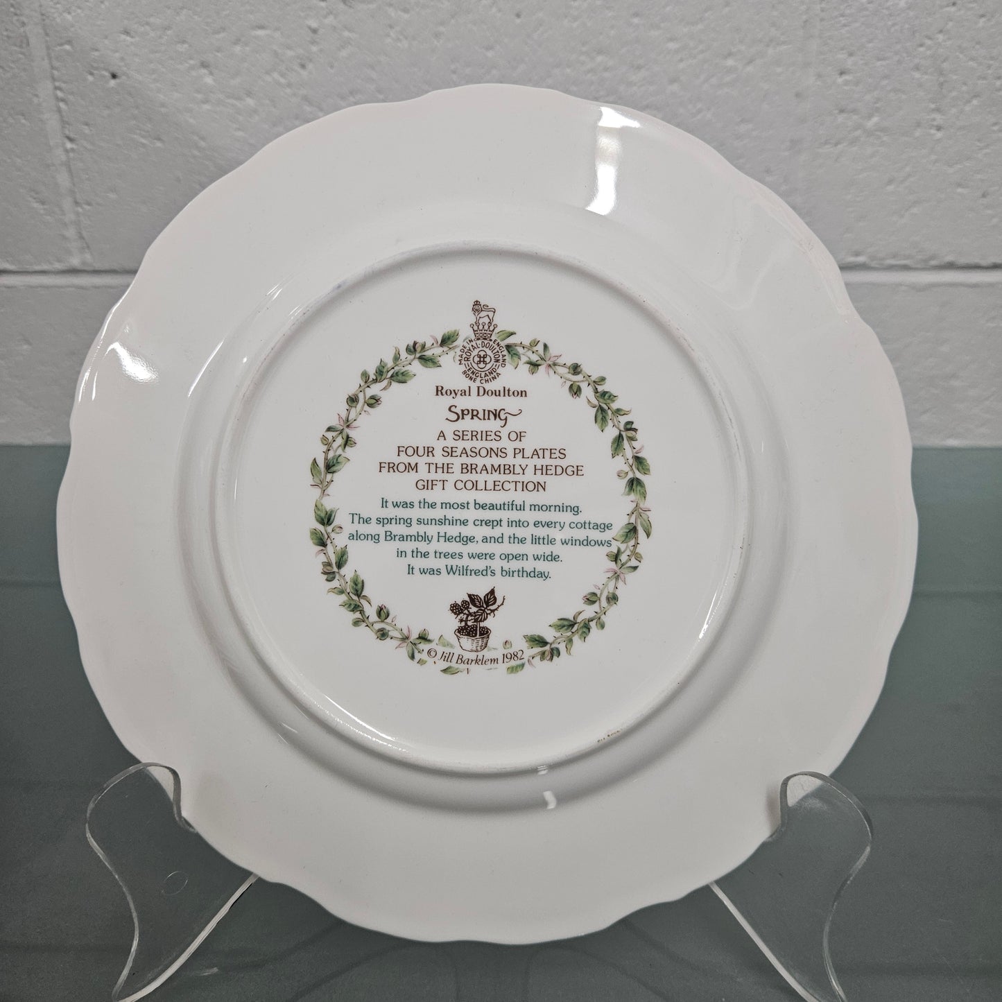 Vintage Set of 4 Seasons Brambly Plates