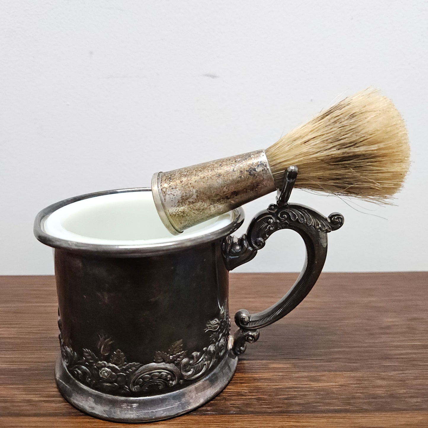 Antique USA Wilcox Silver Plate Co. Shaving Mug & Brush