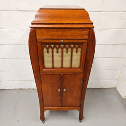 Vintage Oak Cased Gramophone | Antique & Vintage | Moonee Ponds Antiques | Australia Wide Delivery