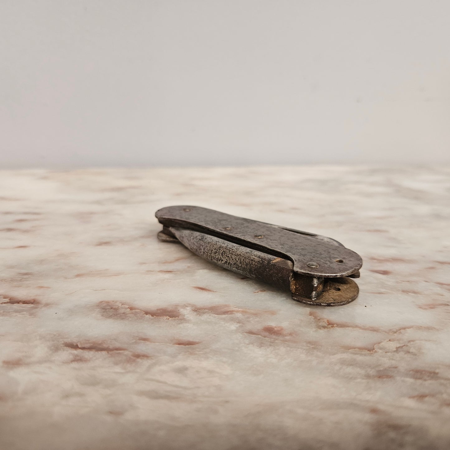 Vintage "Whittingslowe" Military WW2 Australian Broad Arrow Knife