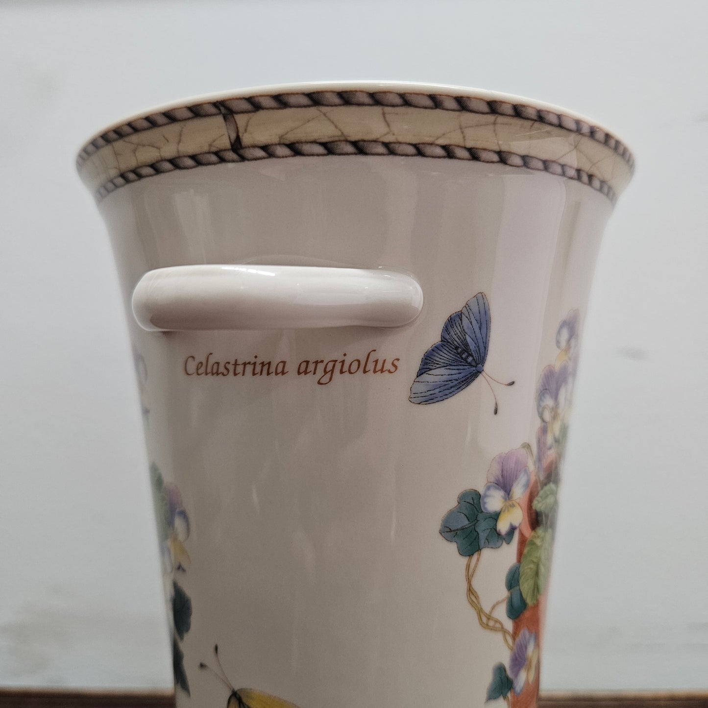 Vintage Wedgwood Sarah's Garden Vase