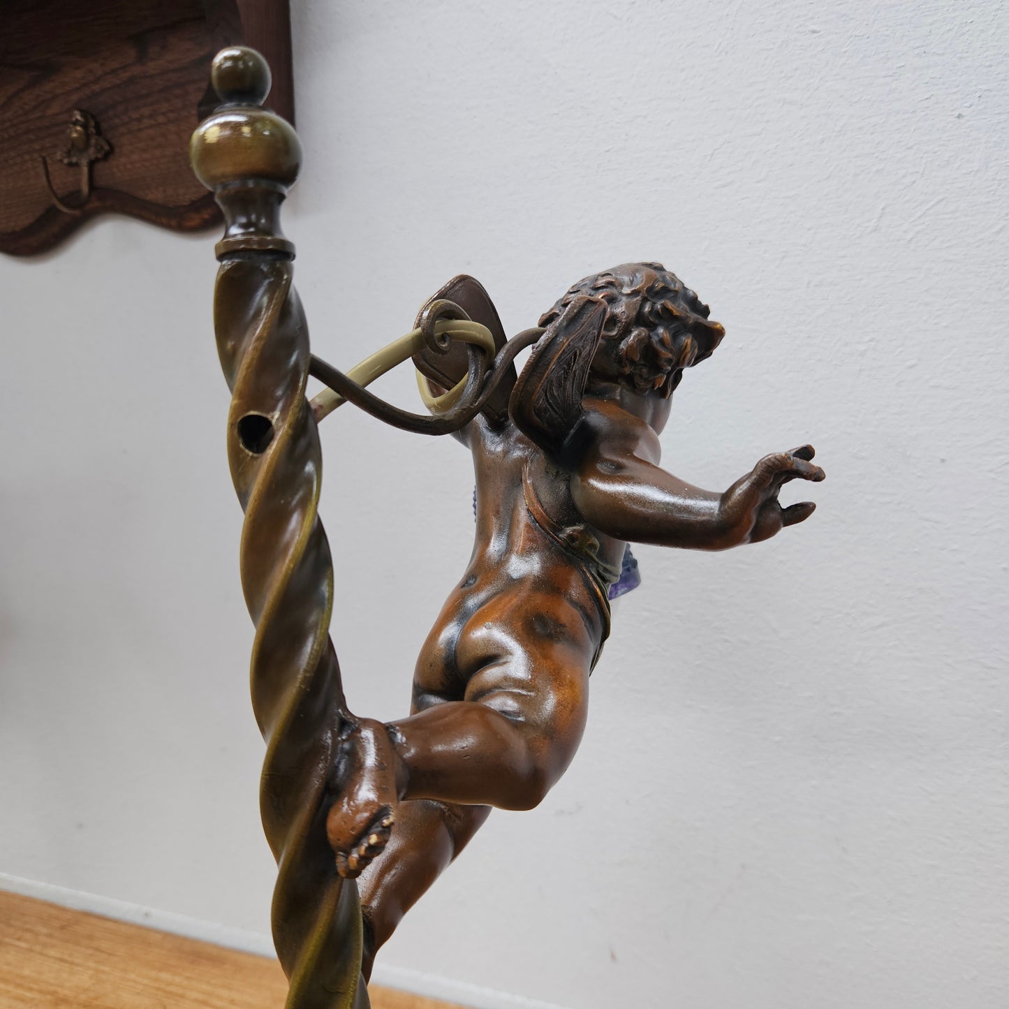 Decorative Antique Bronze Cherub Reading Lamp