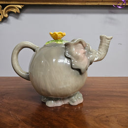 Delightful Vintage Elephant Teapot