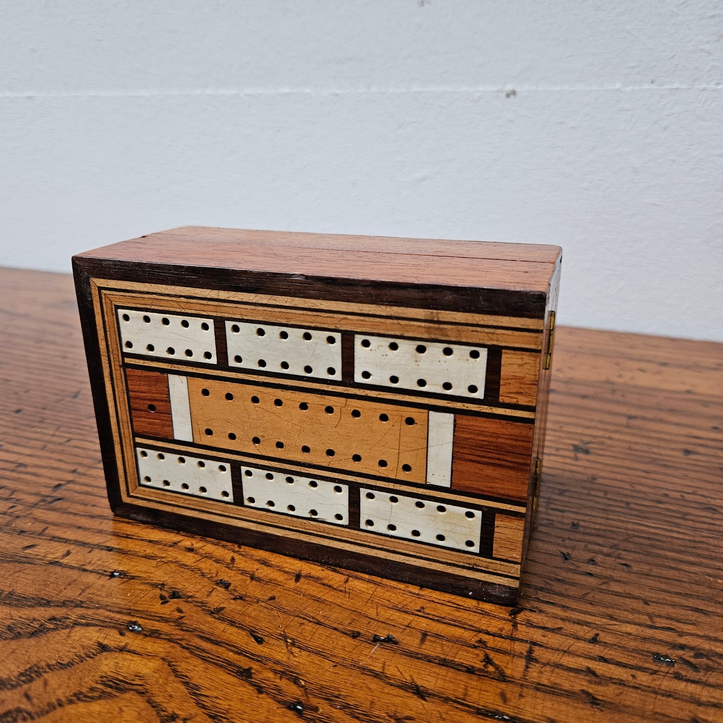 Antique Mahogany & Rosewood & Ivory Inlaid Cribbage Box