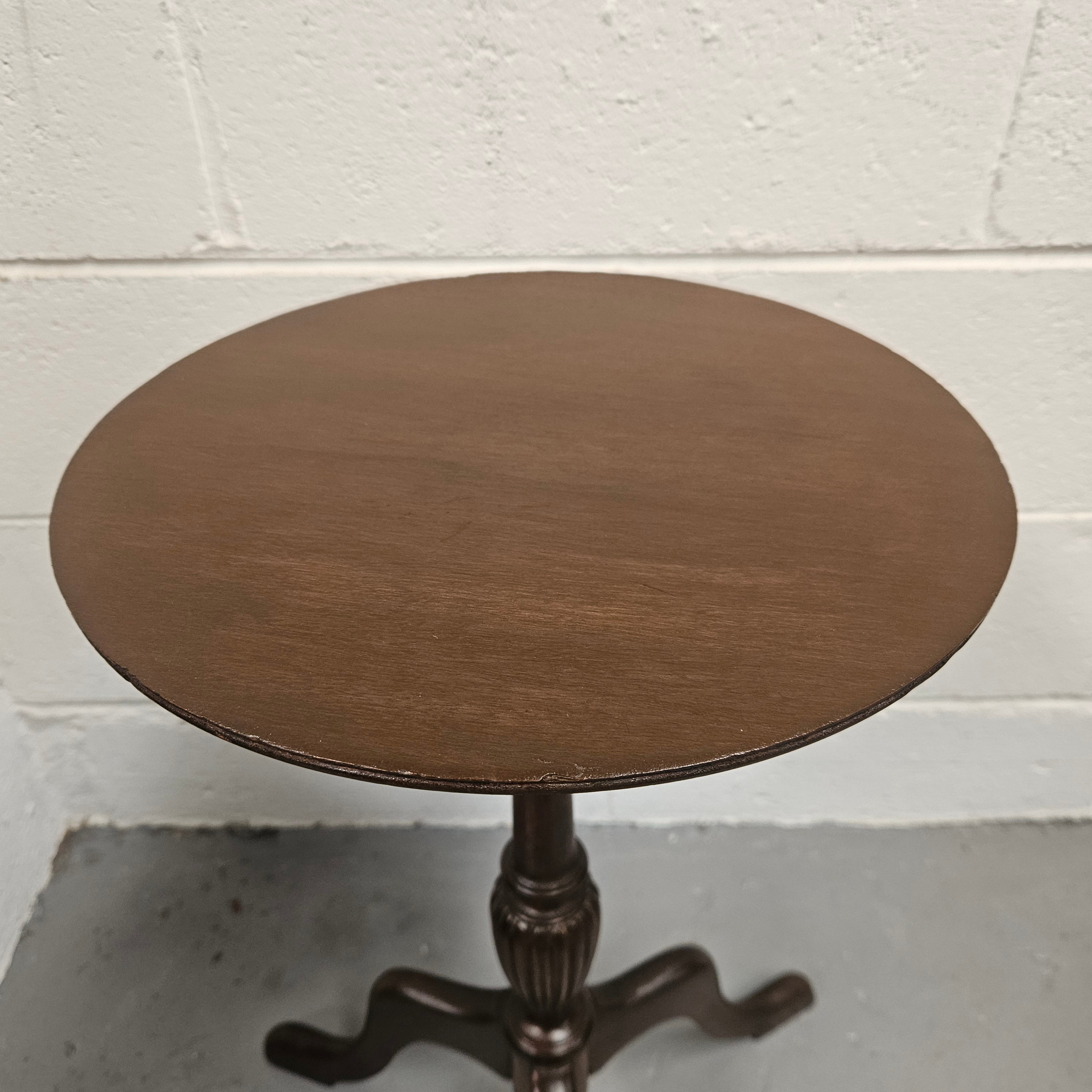 Walnut Side Table Georgian Style | Antique & Vintage | Moonee Ponds Antiques | Australia Wide Delivery