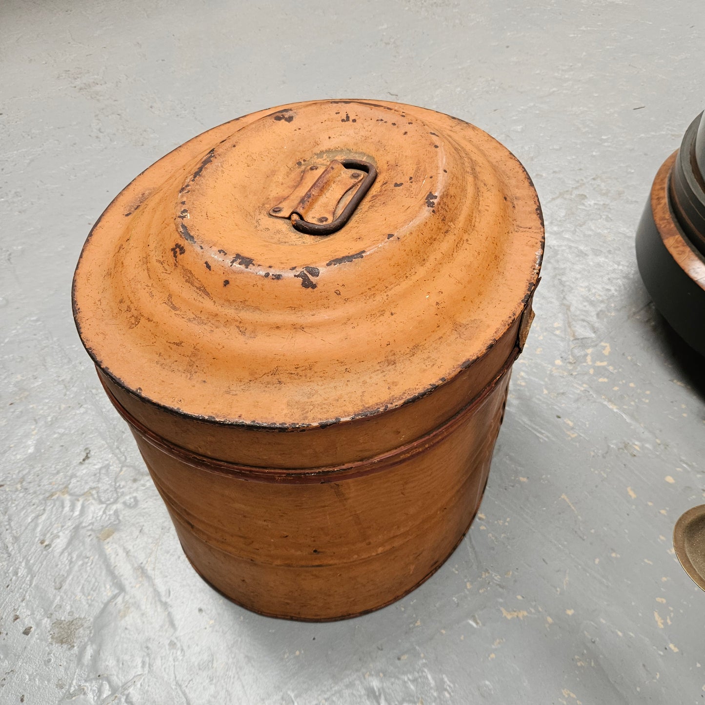 Large Victorian Tin Hat Box
