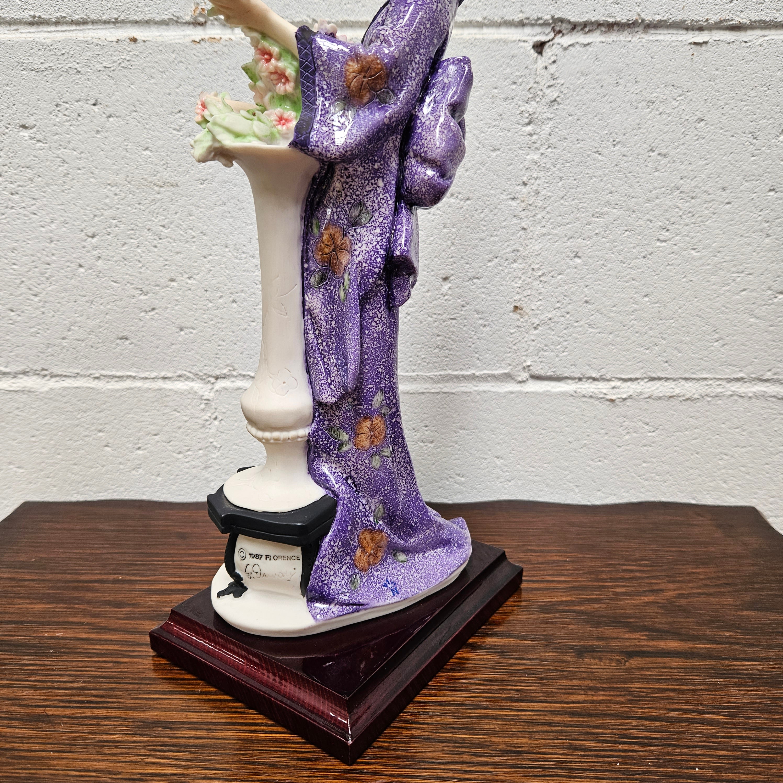 Oriental lady with column G. Armani Figure | Antique & Vintage | Moonee Ponds Antiques | Australia Wide Delivery