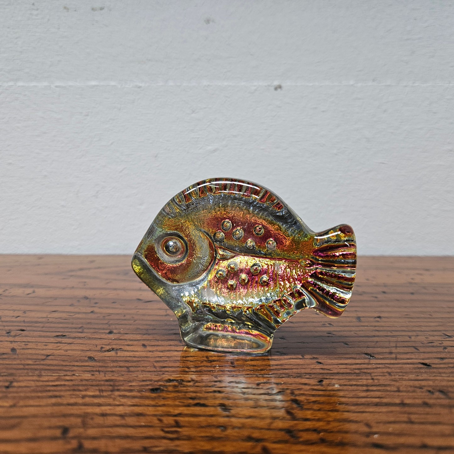 Rikaro Iridescent Art Glass Fish