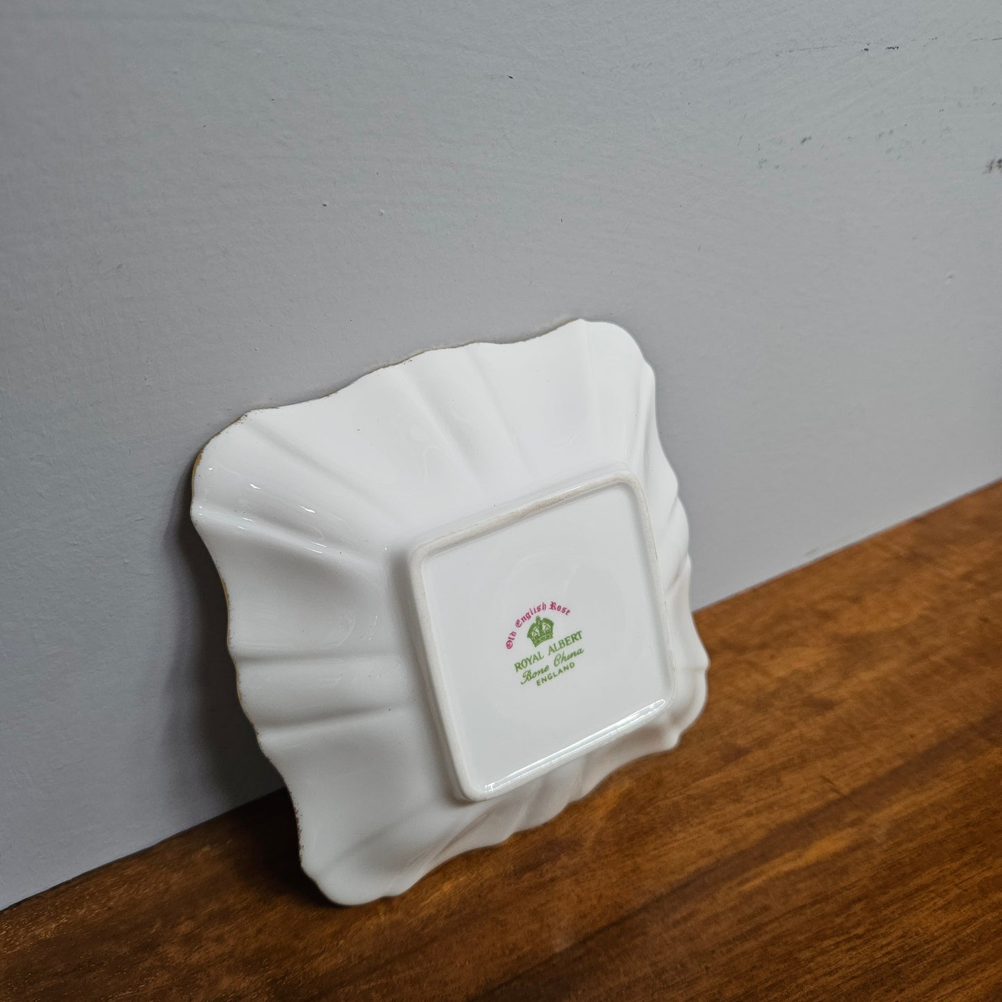 Royal Albert Vintage Old Roses Bowl/Dish